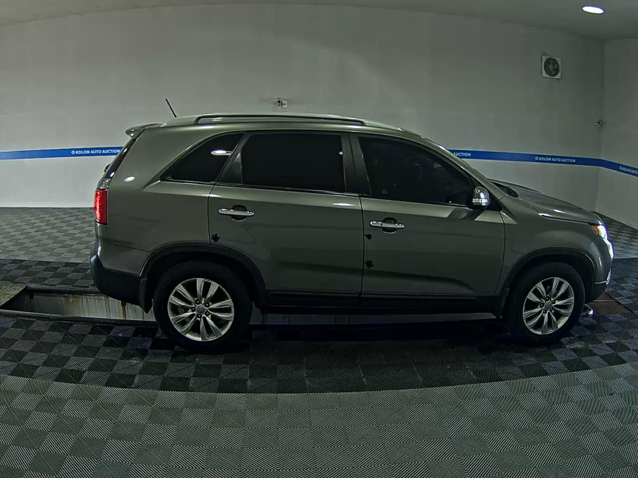 كيا سورينتو 2012 TLX فاخر