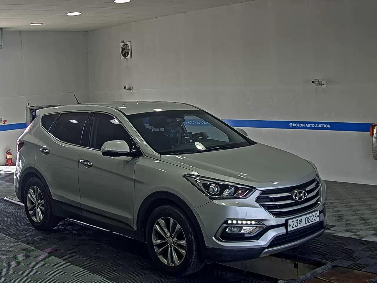 هيونداي سانتا في 2016 MODERN