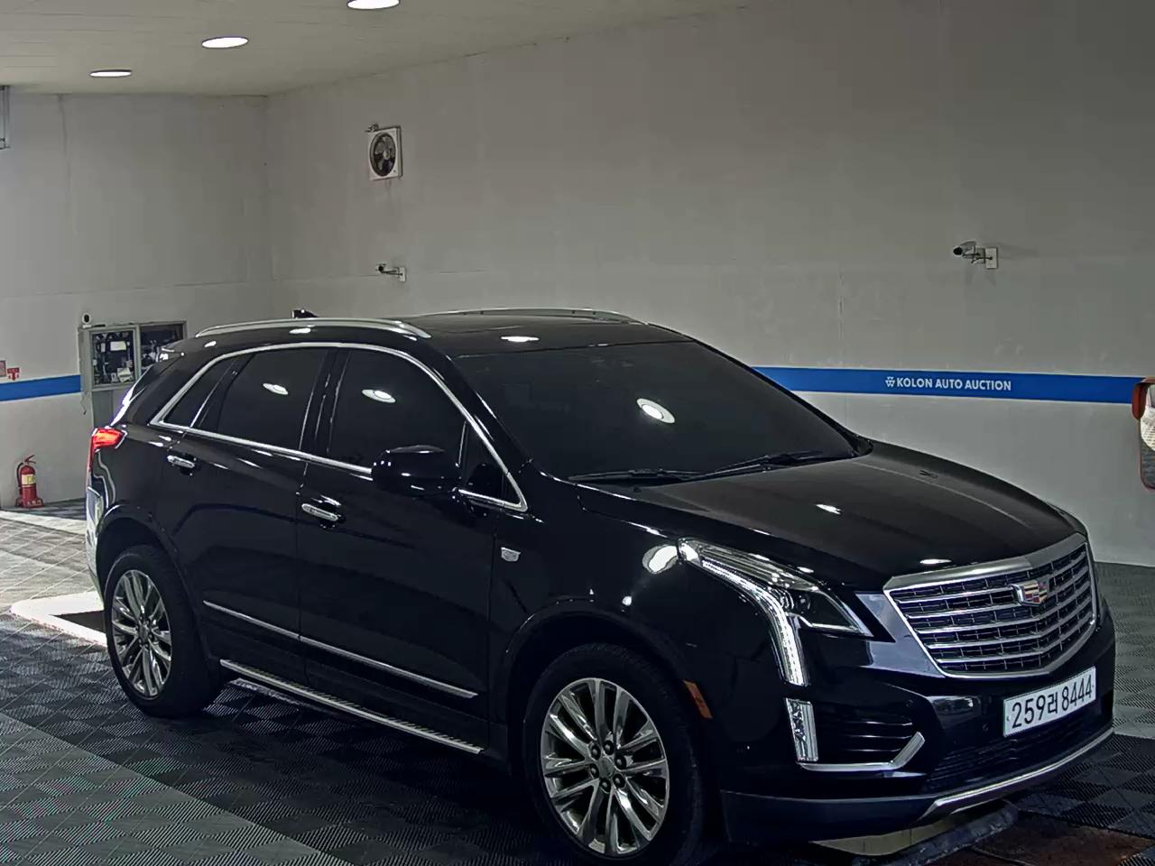 كاديلاك Xt5 2019