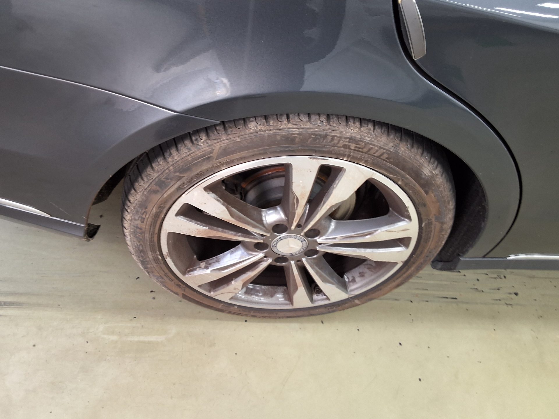 مرسيدس بنز E Class 2014 4MATIC