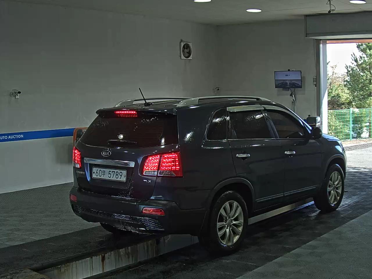 كيا سورينتو 2011 TLX بريميوم