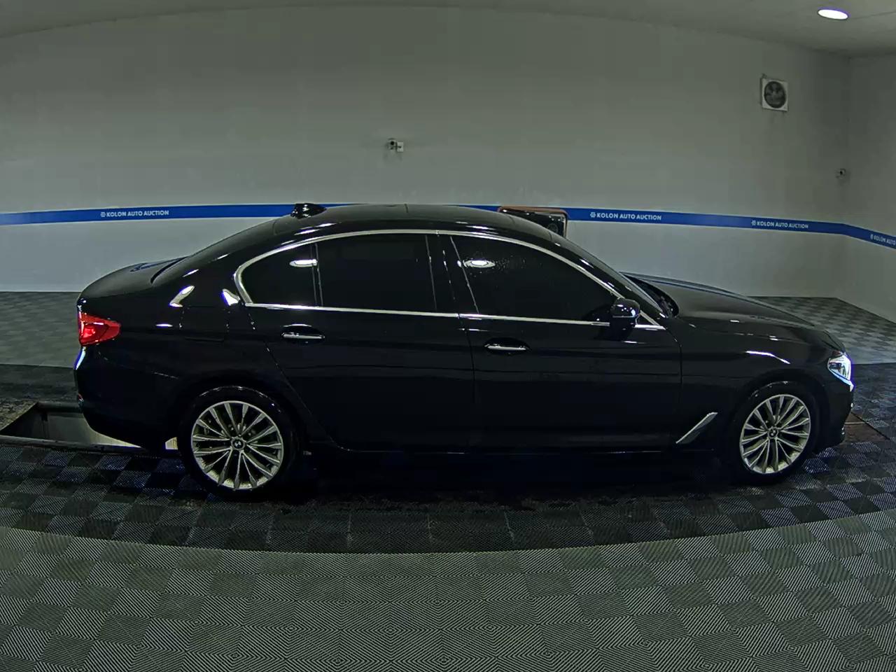 بي إم دبليو 5 Series 2018 فاخر LINE SPECIAL