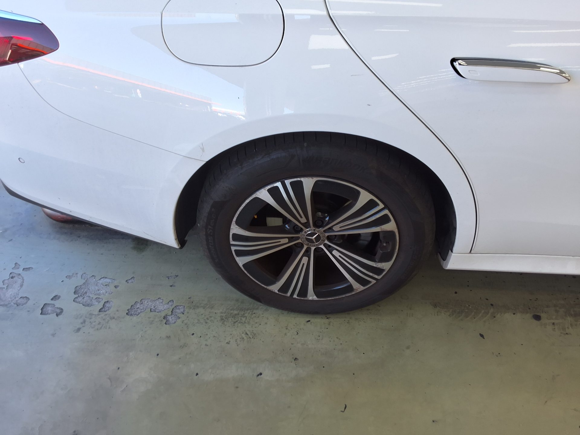 مرسيدس بنز E Class 2025 E200