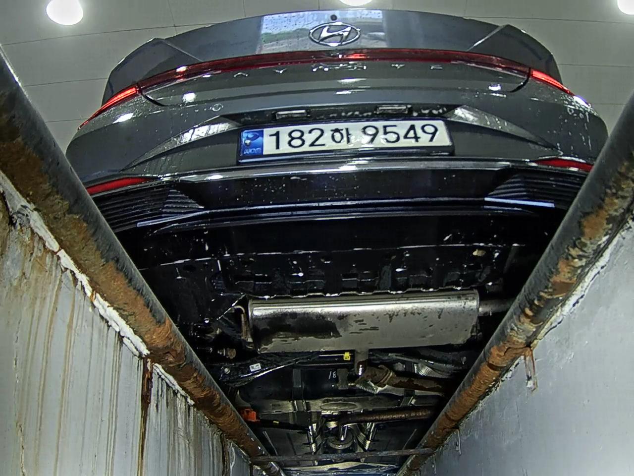 هيونداي أفانتي 2022 MODERN