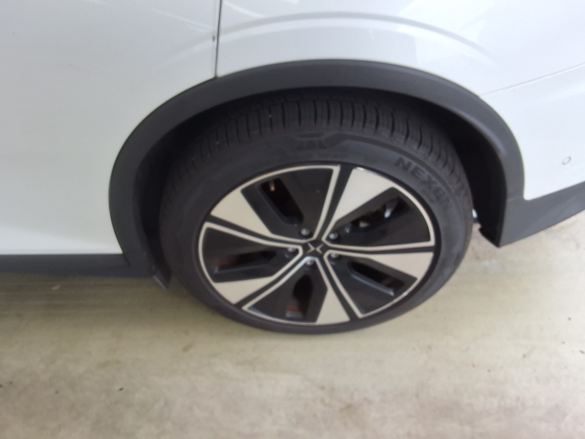 Polestar Polestar 2 2023 طويل المدى