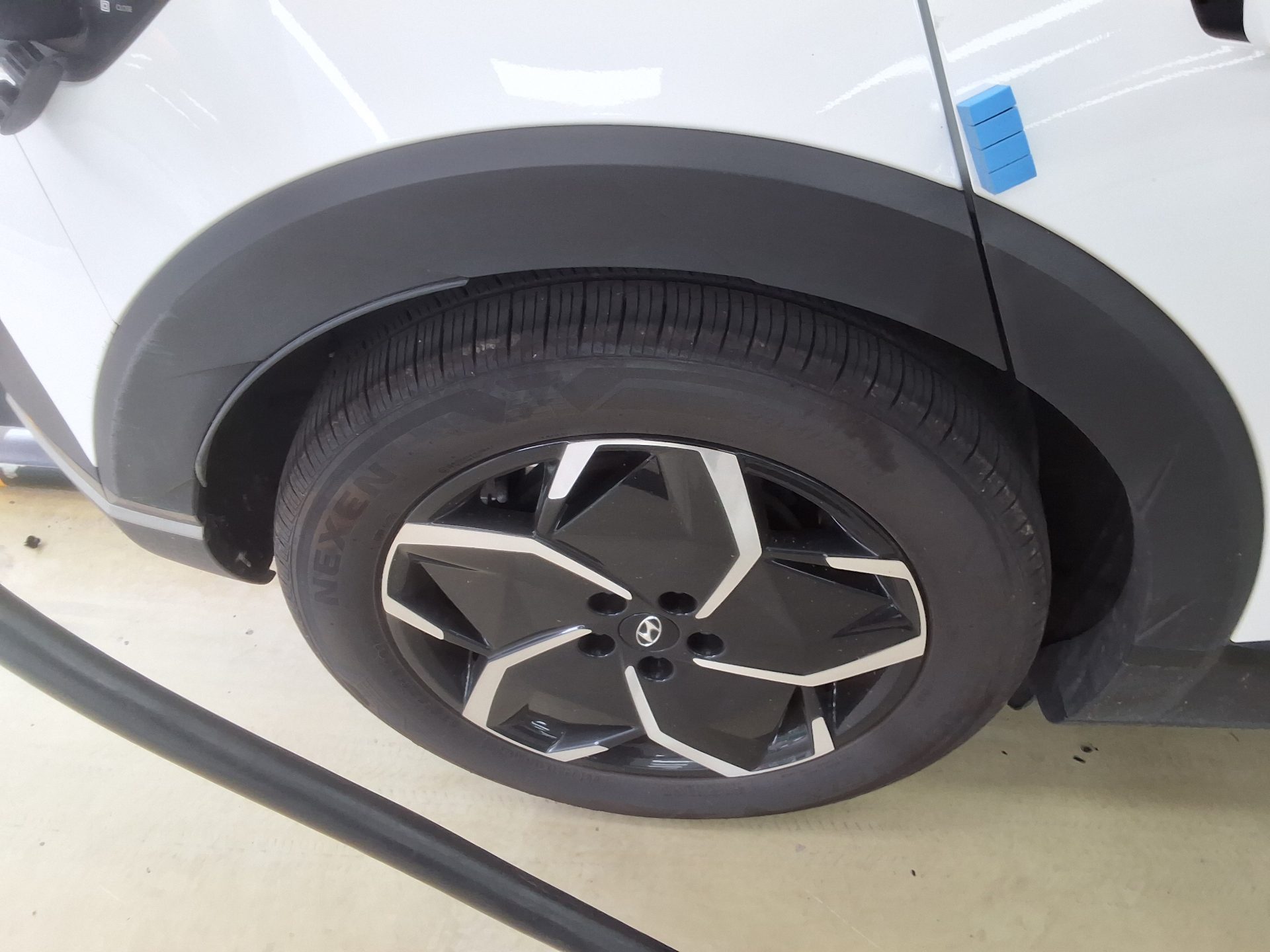 هيونداي أيونيك 2022 EV دفع رباعي طويل المدى إكسكلوسيف