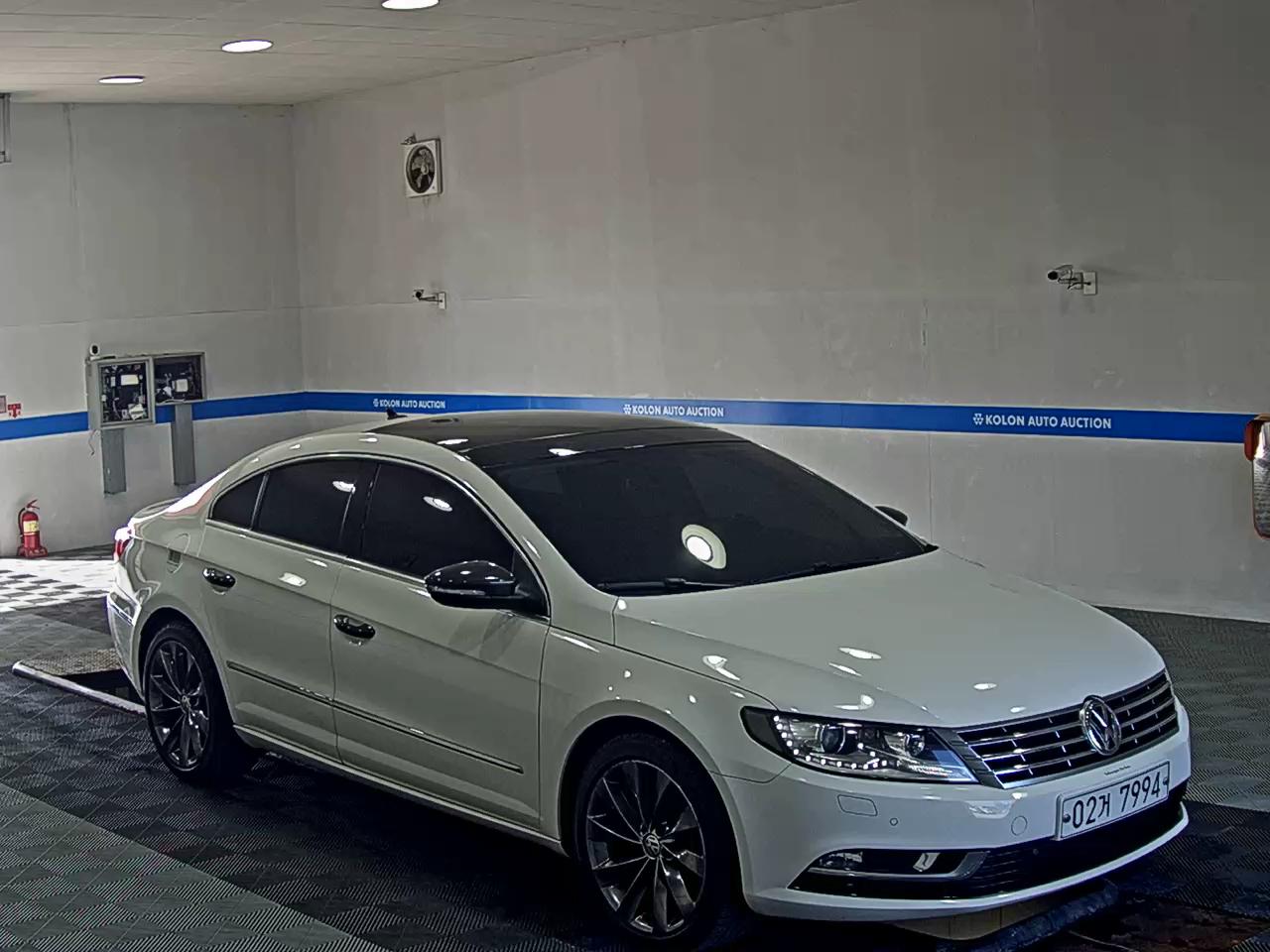 فولكس فاجن Cc 2015
