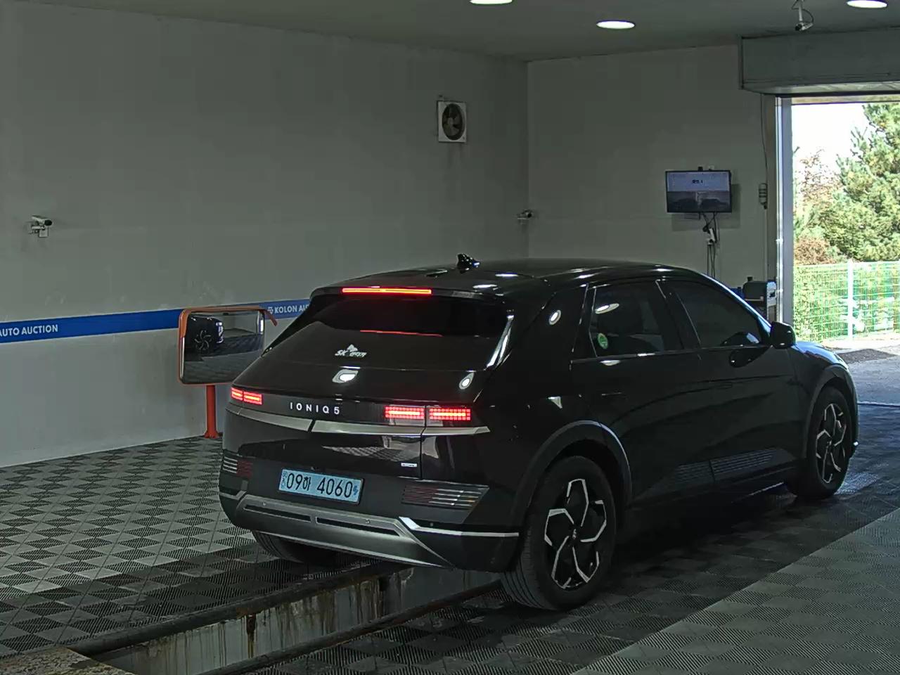 هيونداي أيونيك 2023 EV دفع رباعي طويل المدى إكسكلوسيف