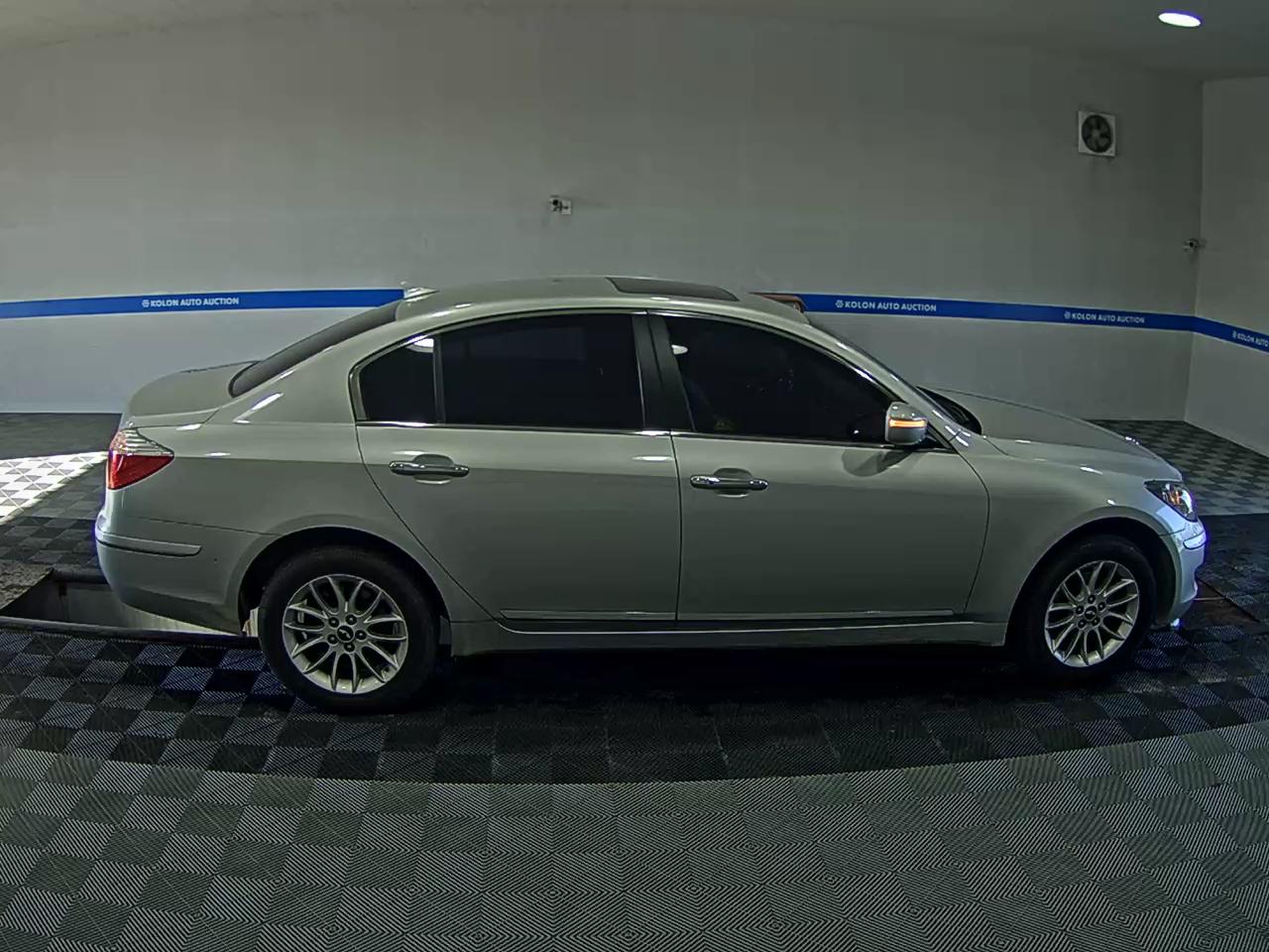هيونداي جينيسيس Dh G330 مودرن 2009 فاخر VIP