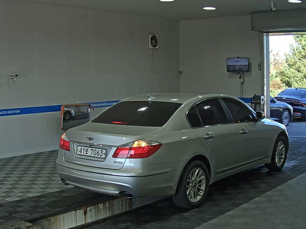 هيونداي جينيسيس Dh G330 مودرن 2009 فاخر VIP