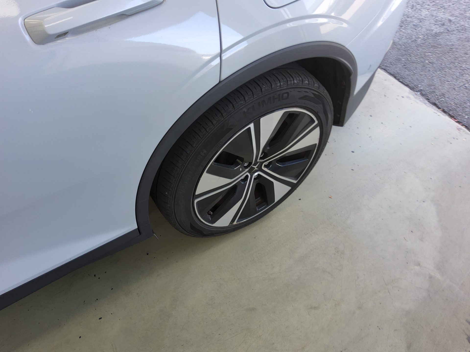Polestar Polestar 2 2023 طويل المدى