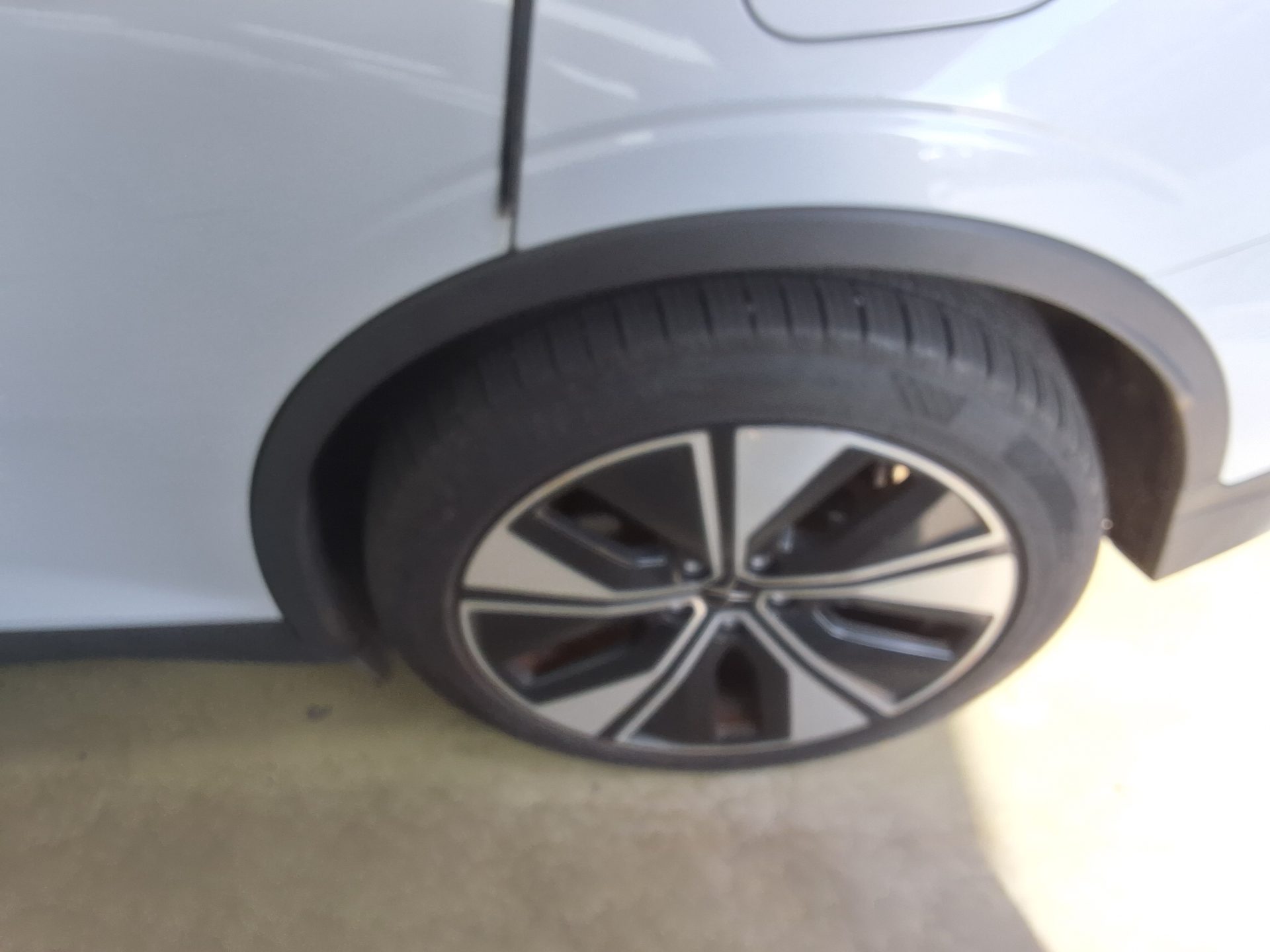 Polestar Polestar 2 2023 طويل المدى