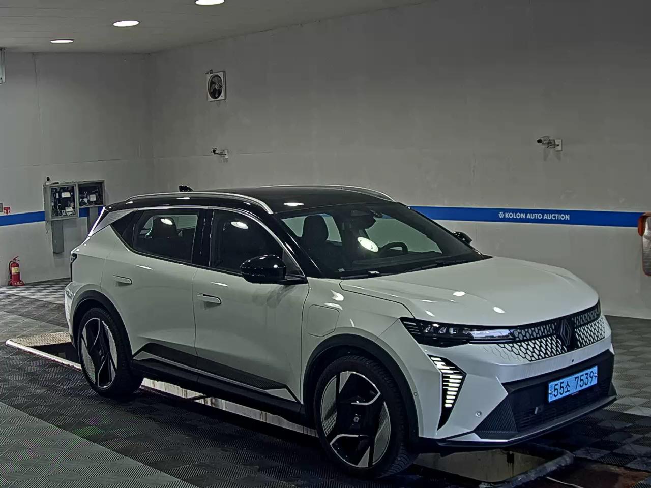 رينو Scenic 2026 EV