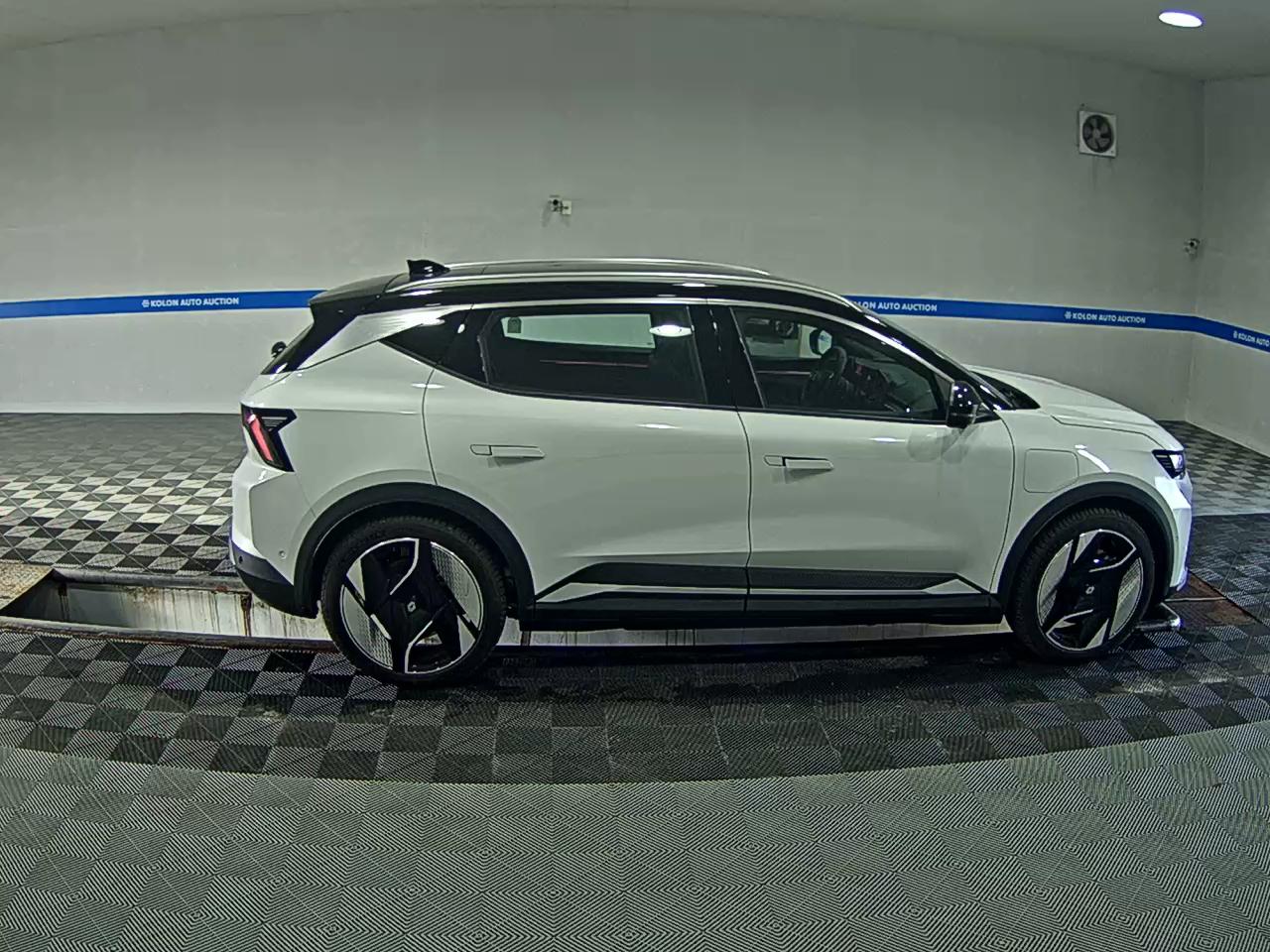 رينو Scenic 2026 EV