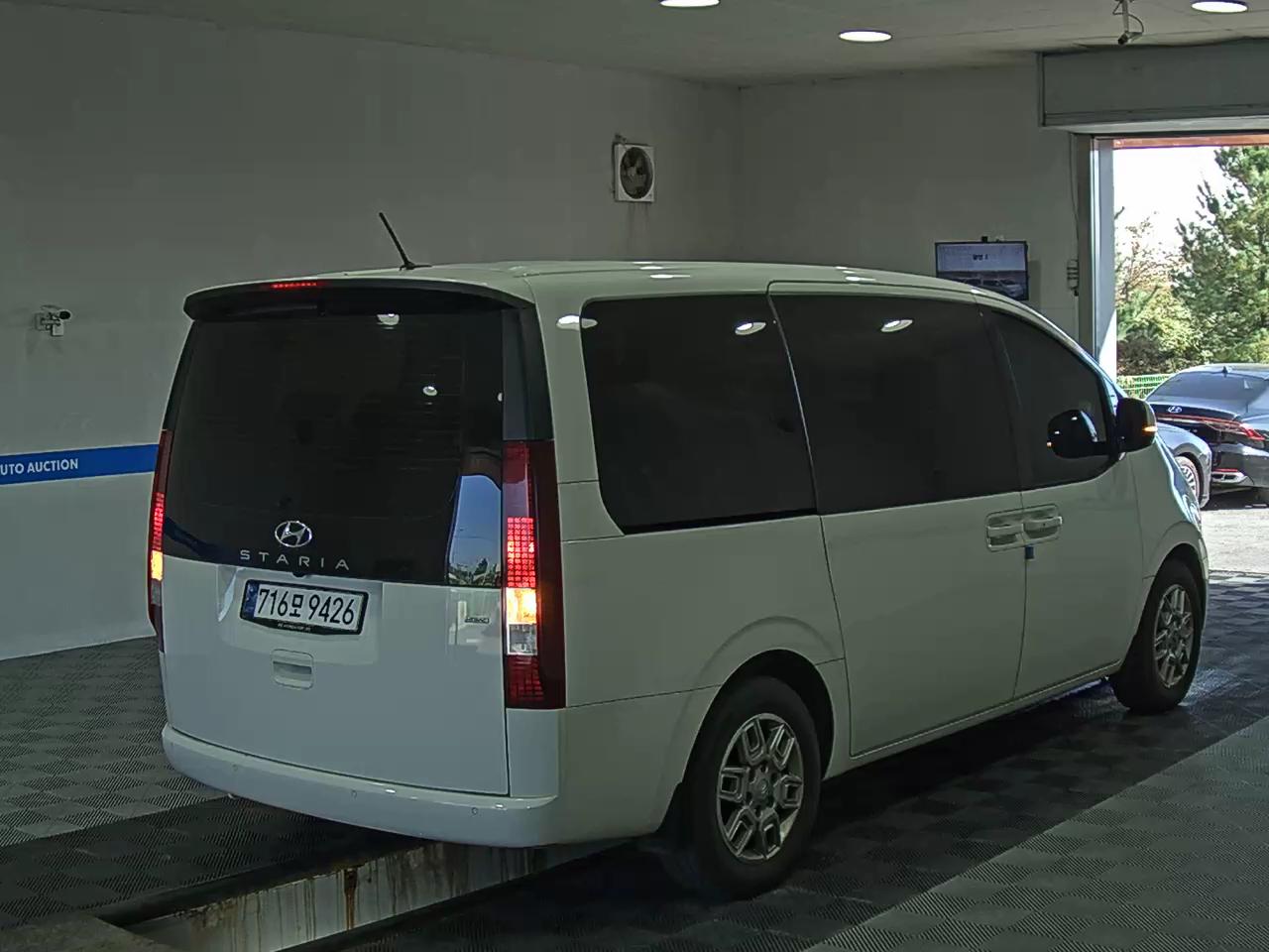 هيونداي ستاريا 2024 MODERN
