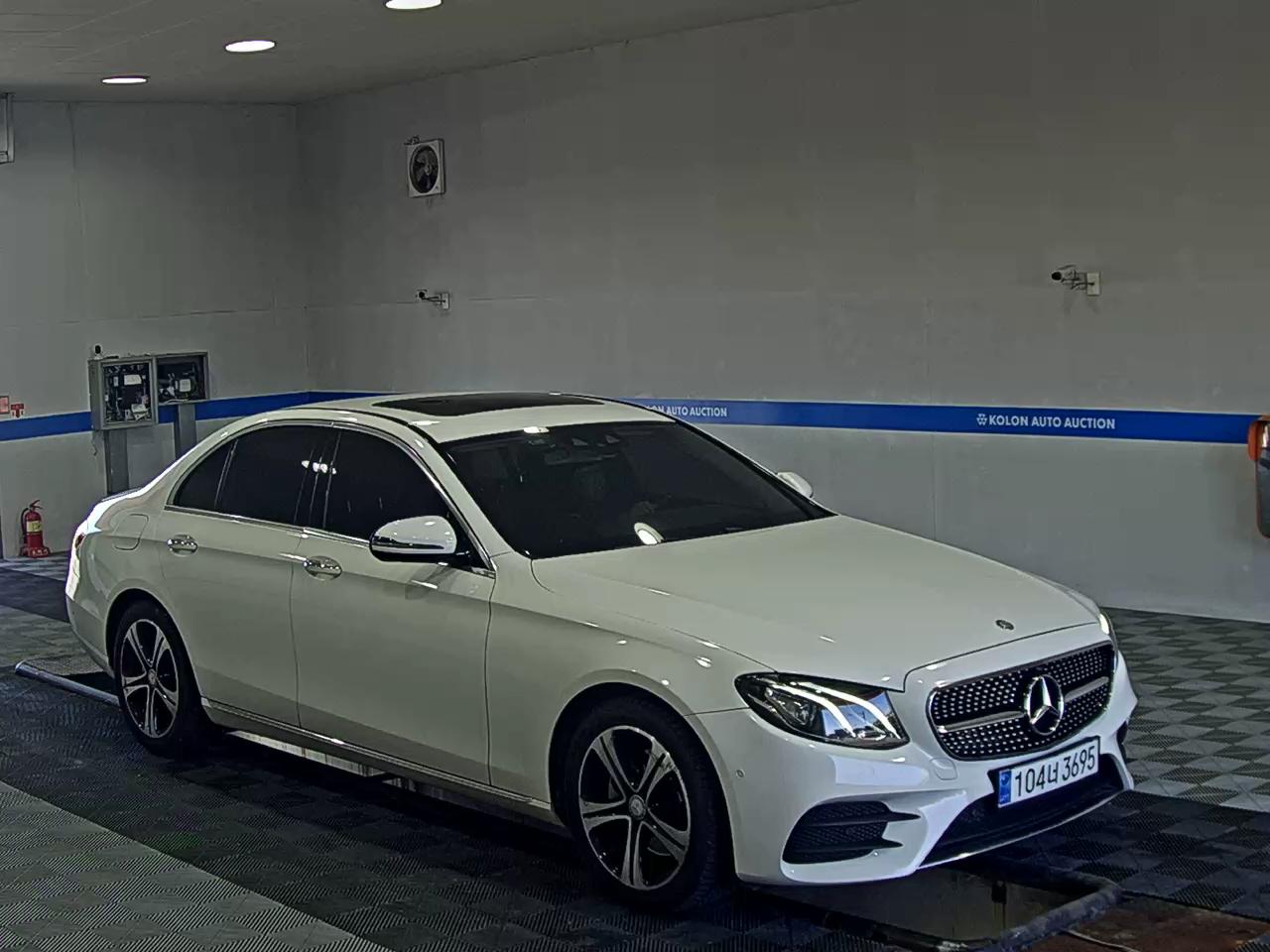 مرسيدس بنز E Class 2017 E200