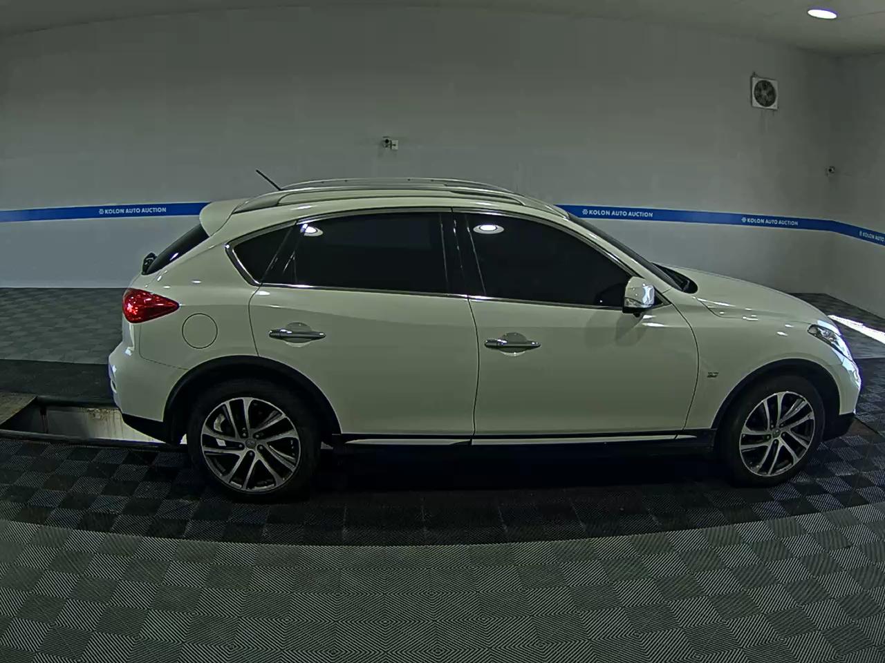 إنفينيتي Qx50 2016 دفع رباعي