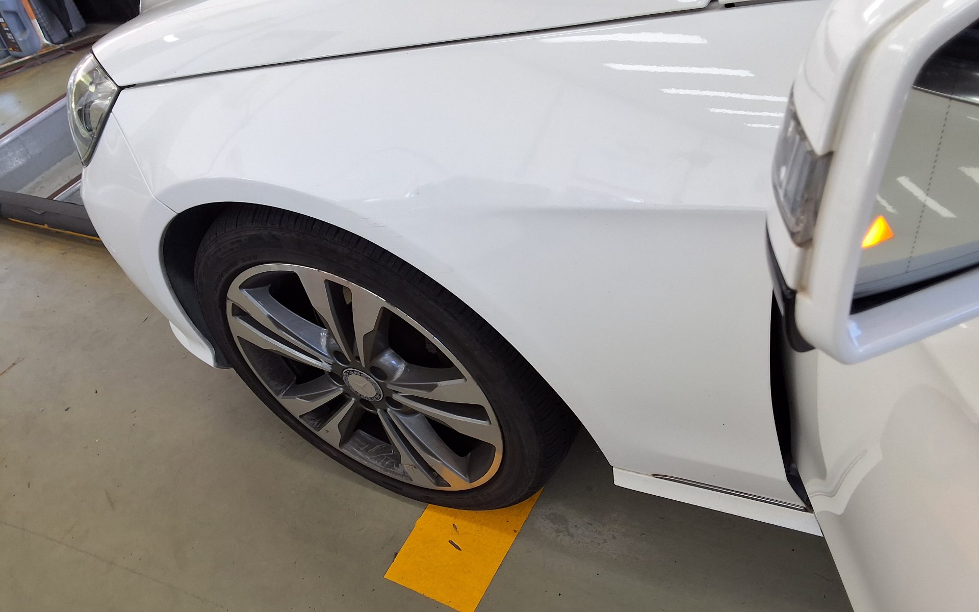 مرسيدس بنز E Class 2014 4MATIC