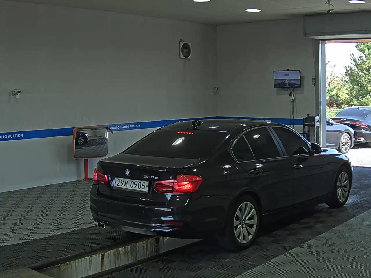 بي إم دبليو 3 Series 2016 320d