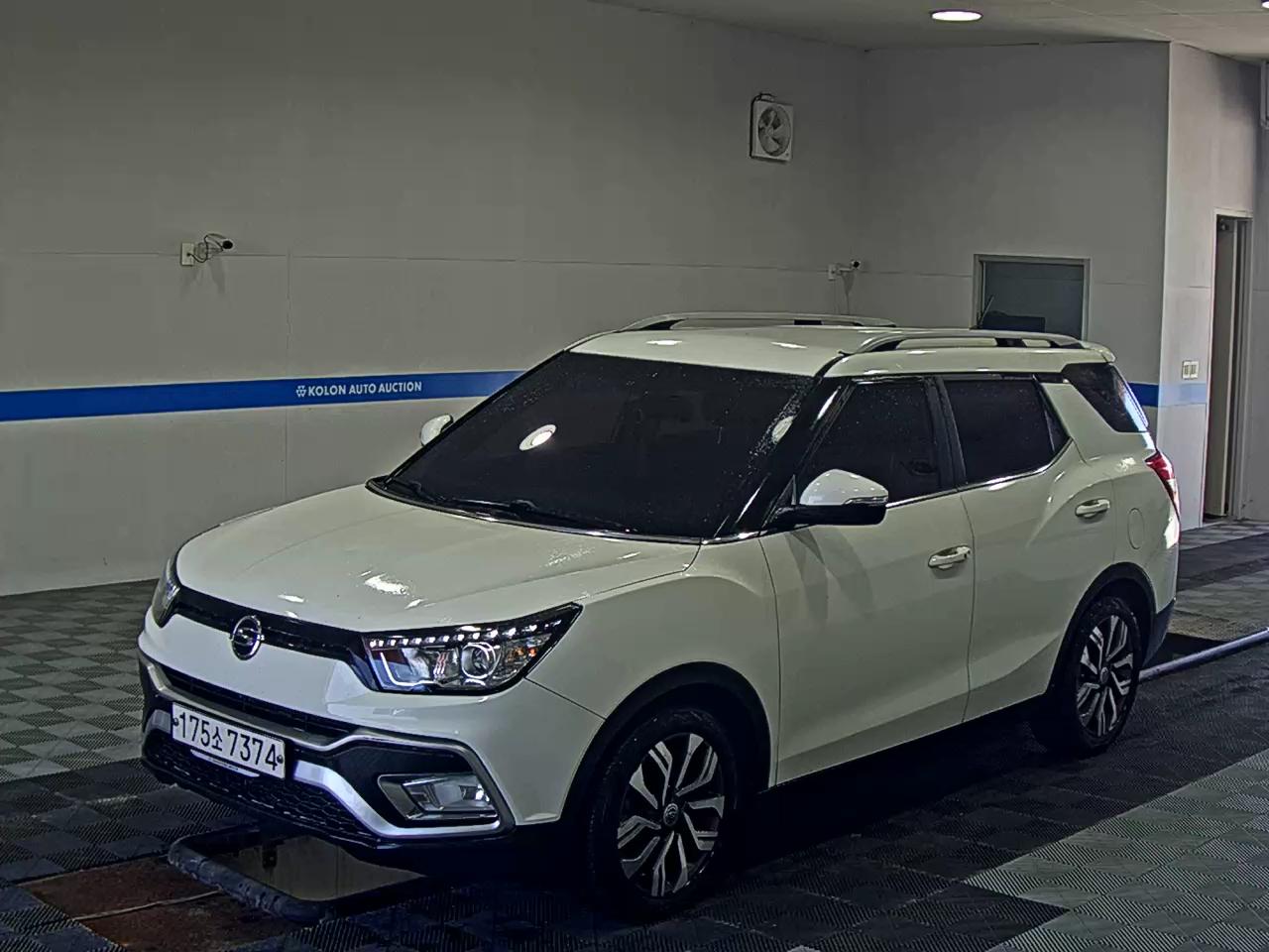 2018 KG Mobility Tivoli Gasoline 2WD IX