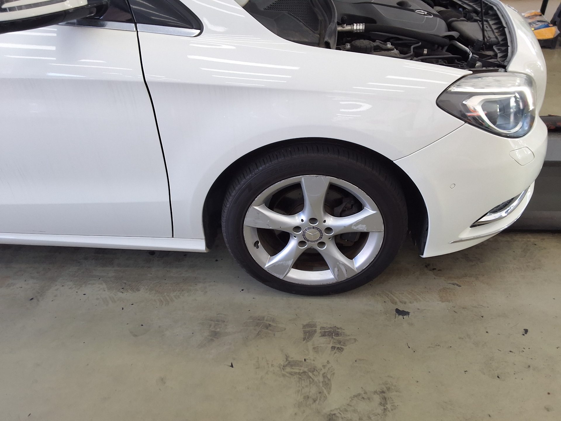 مرسيدس بنز B Class (2Nd Gen) B200 Cdi Blue Efficiency 2013 SPORT