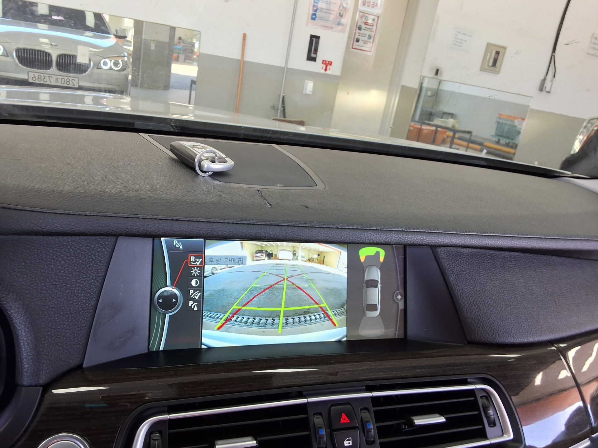 بي إم دبليو 7 Series 2012 740i