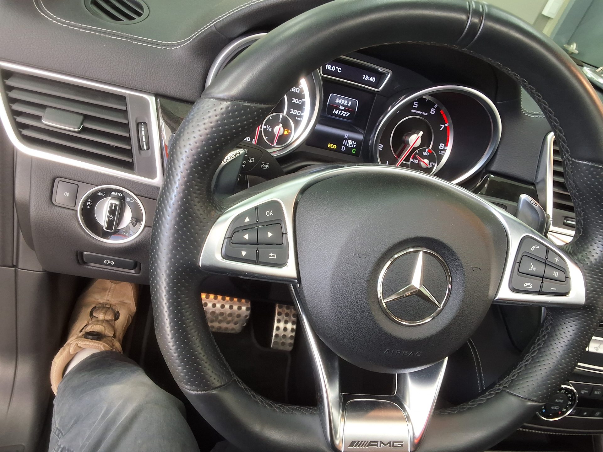 مرسيدس بنز M Class Ml63 Amg 2013 ML63