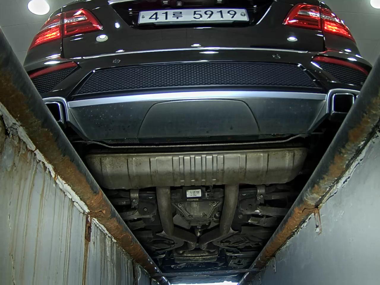 مرسيدس بنز M Class Ml63 Amg 2013 ML63