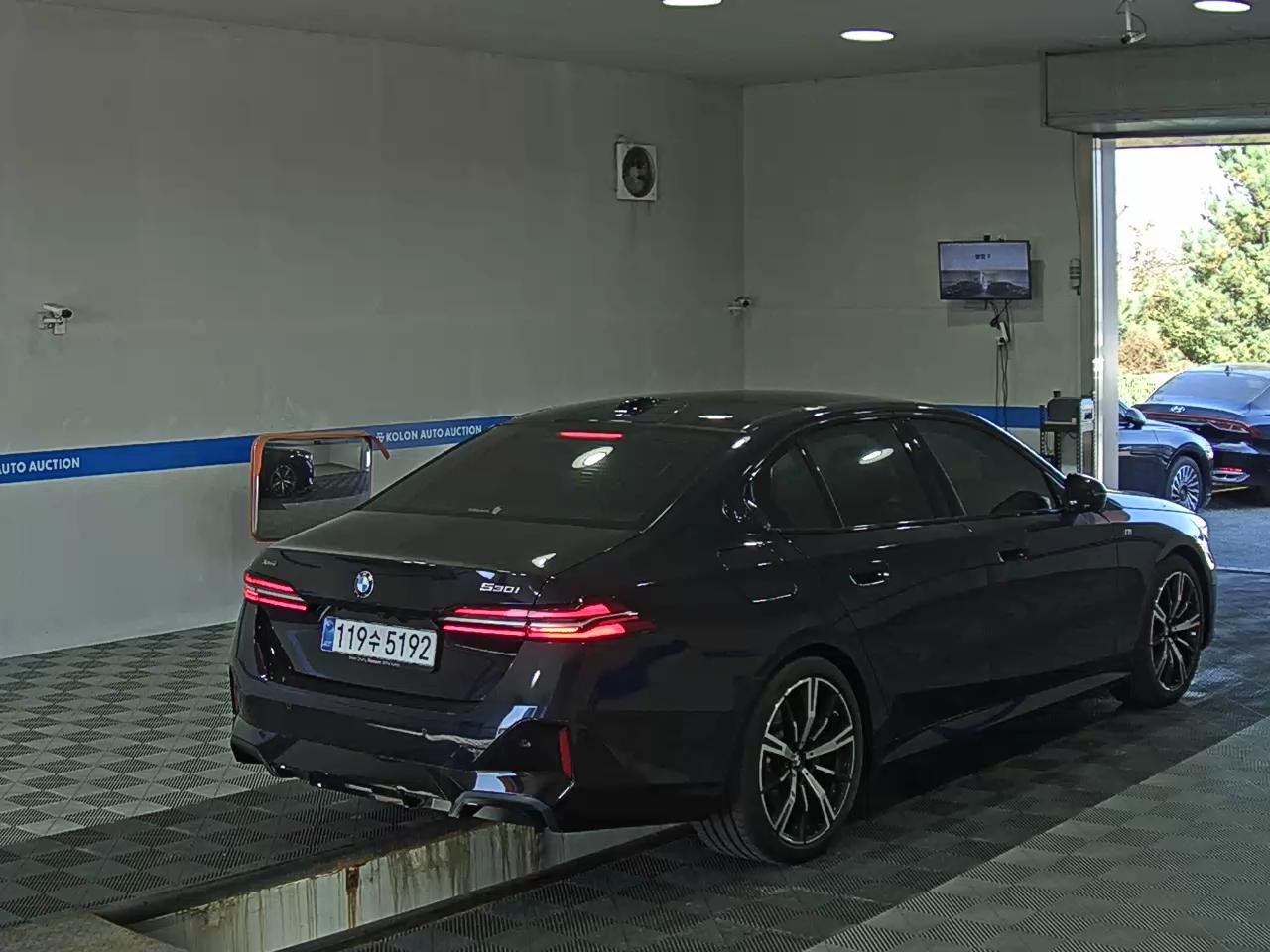 بي إم دبليو 5 Series 2026 SPORT
