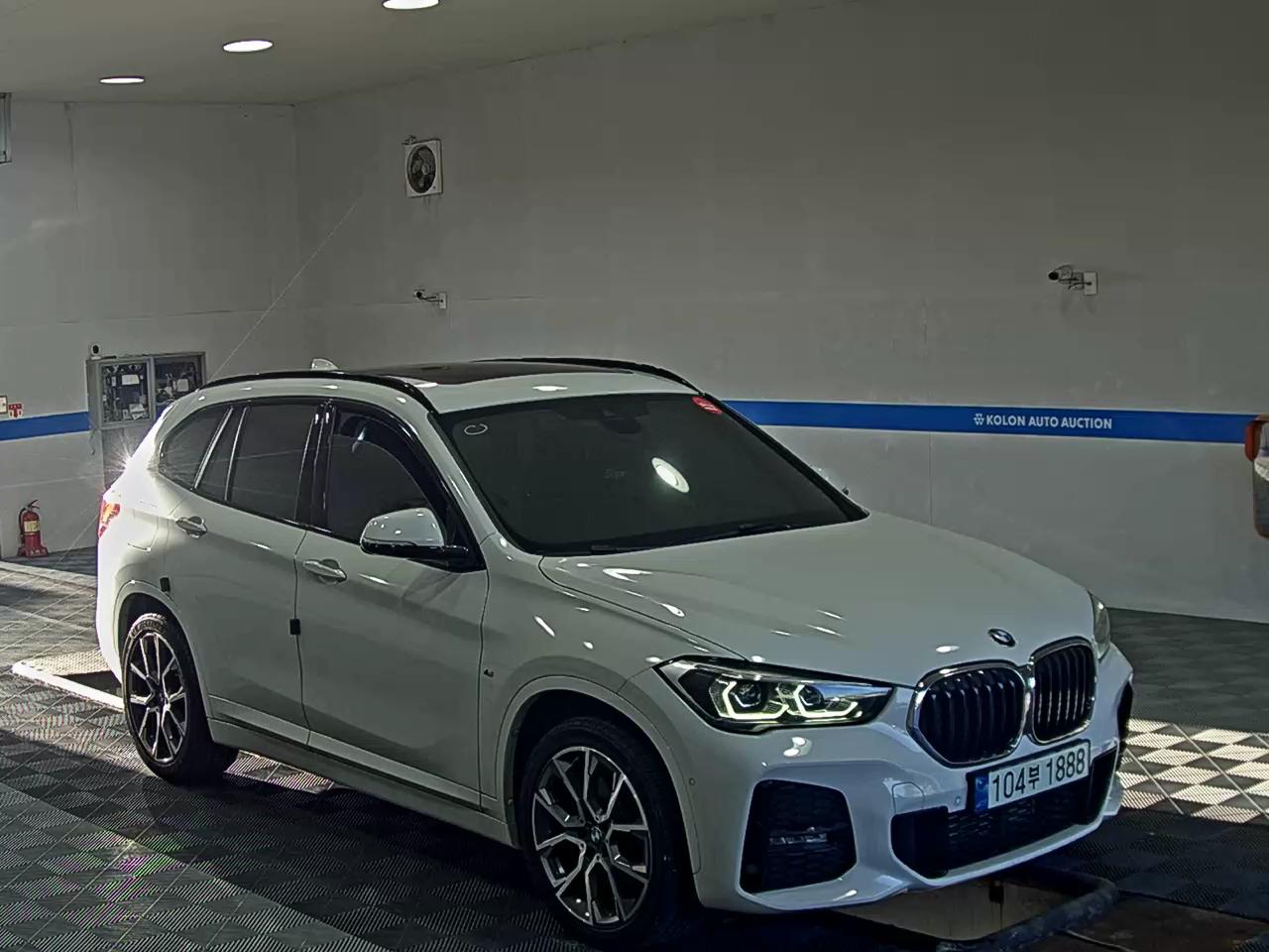 بي إم دبليو X1 2022 SPORT