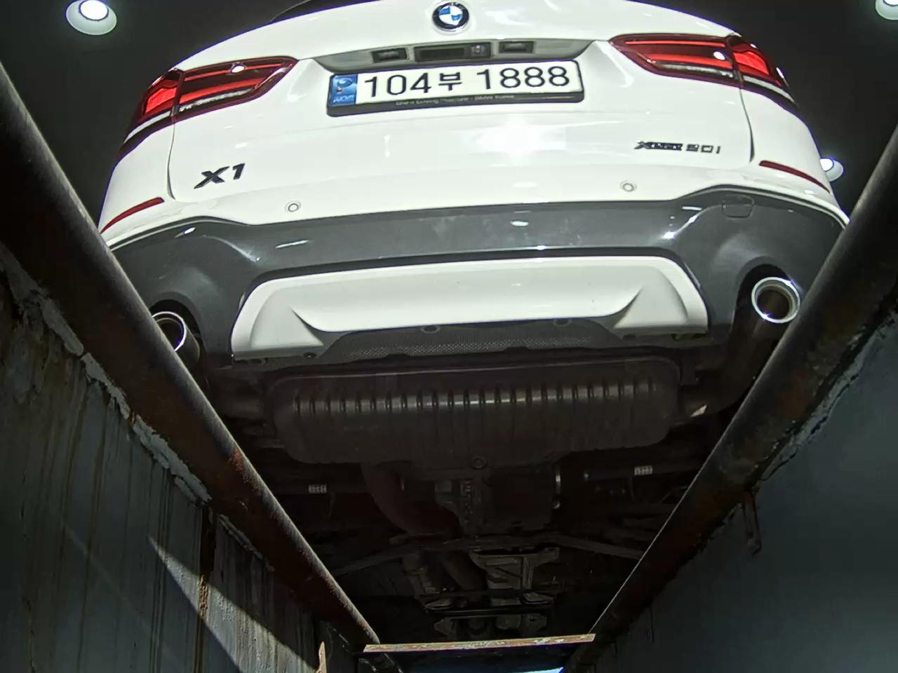 بي إم دبليو X1 2022 SPORT