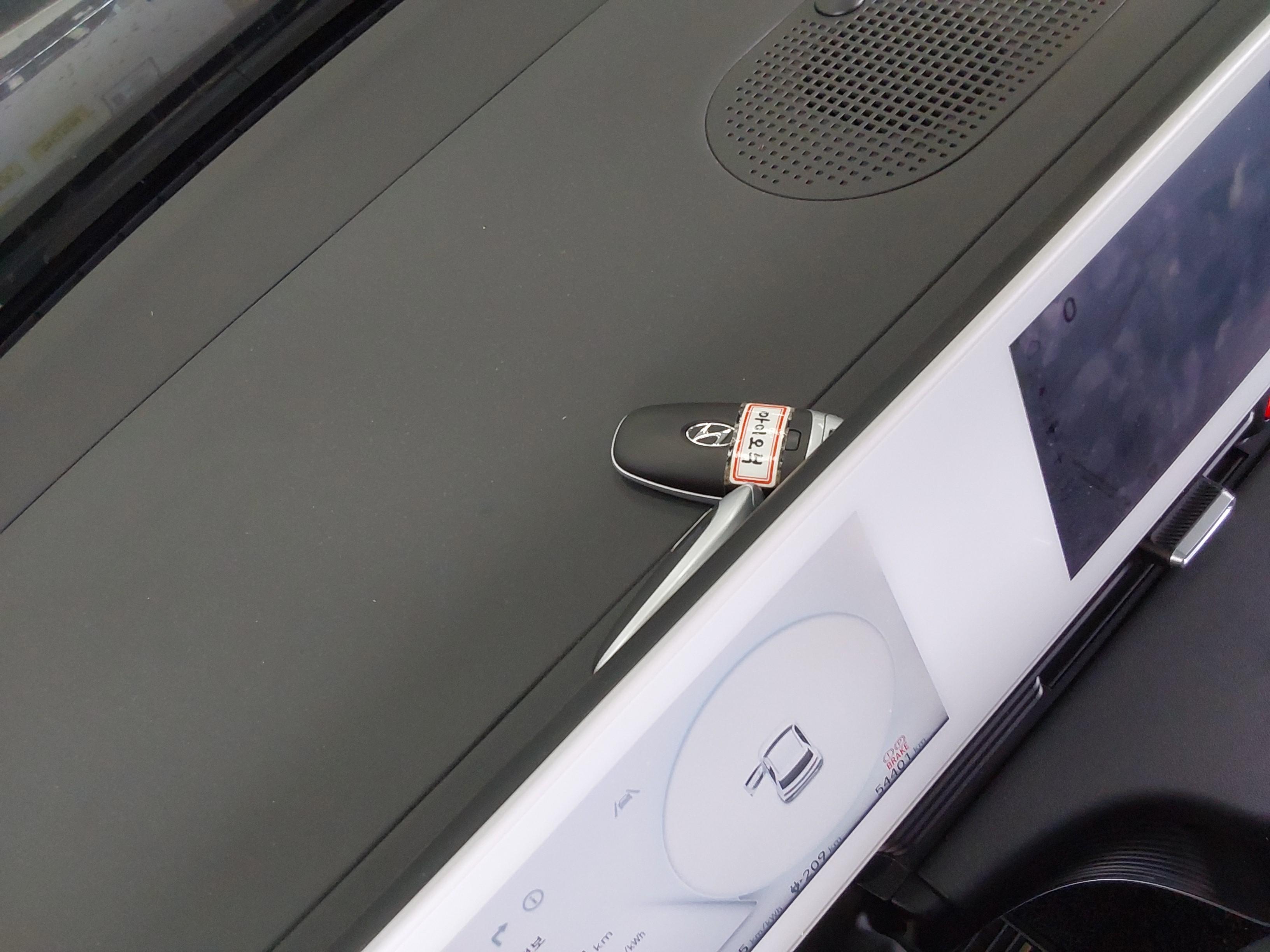 2022 - hyundai ioniq