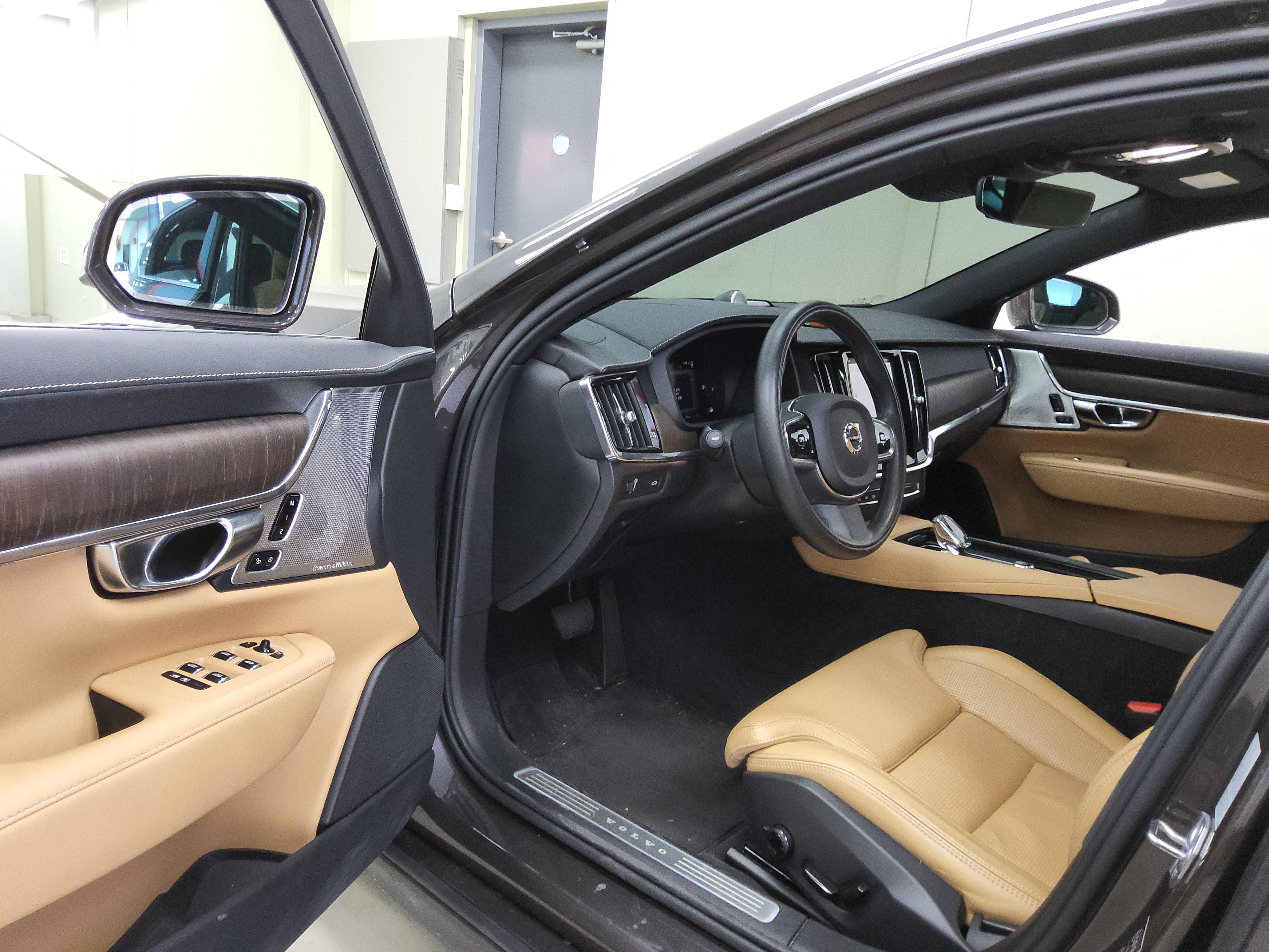 Volvo Volvo - 9