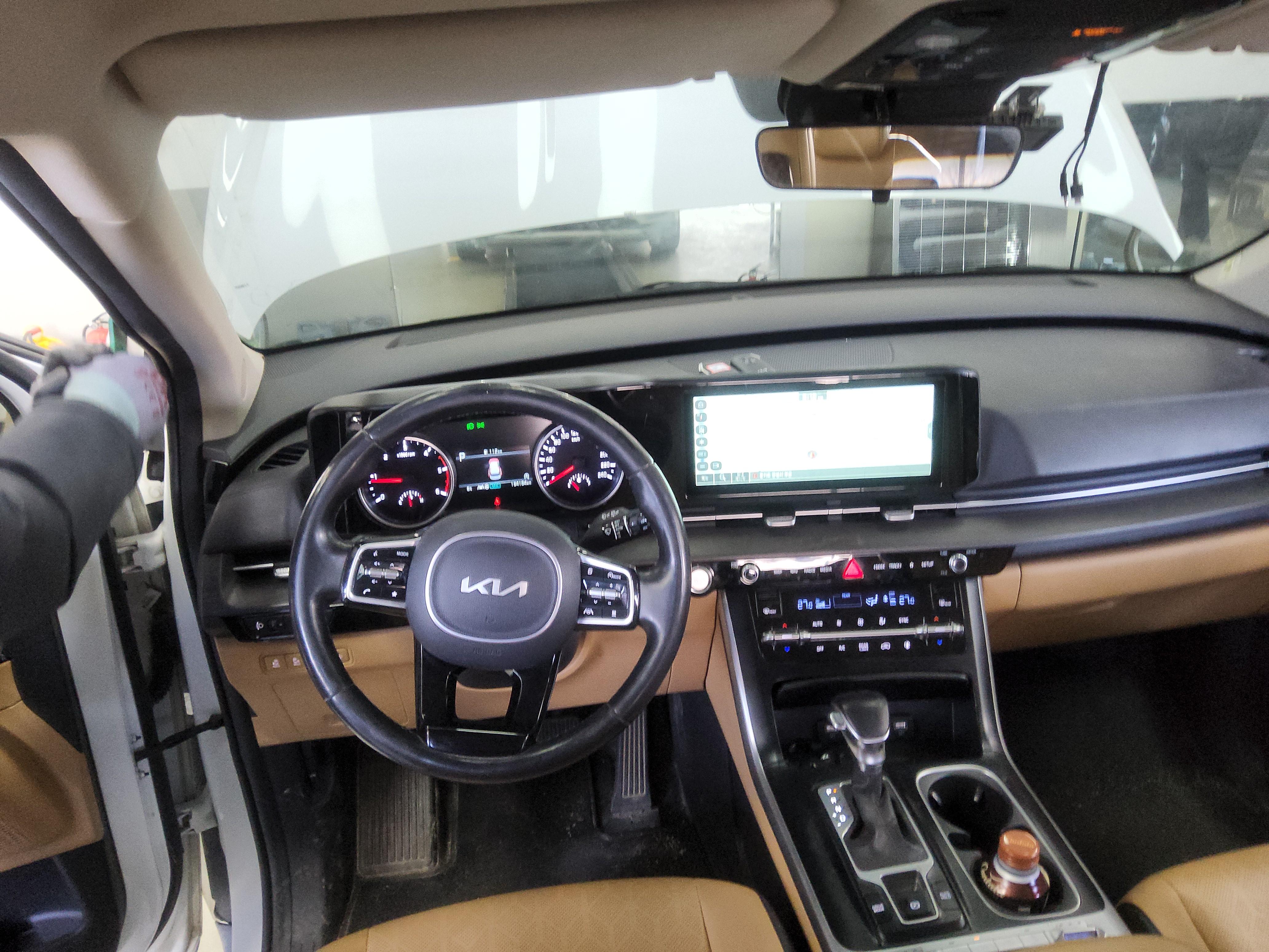 2022 - kia carnival