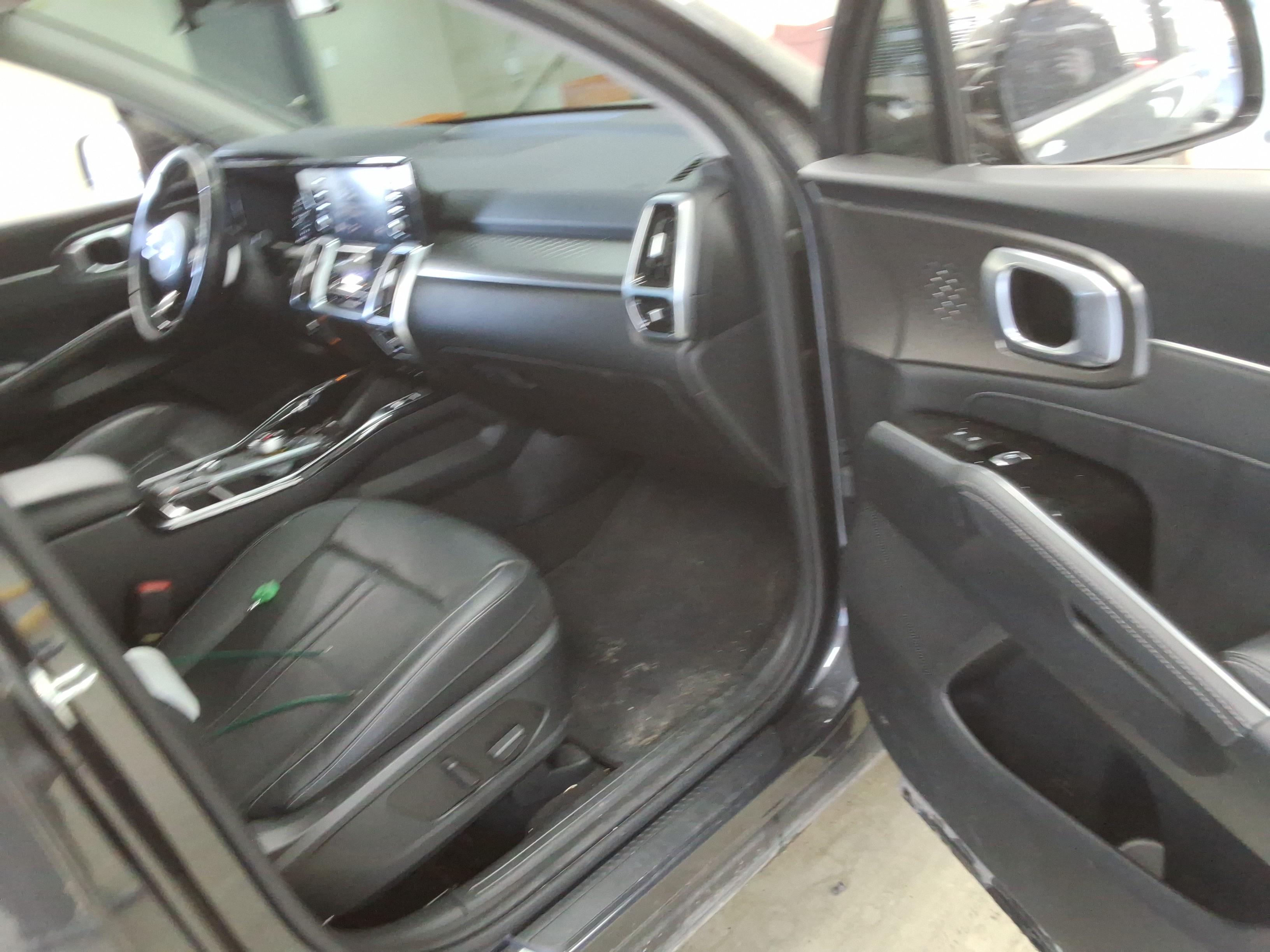 Kia Sorento 2021 - Image 14