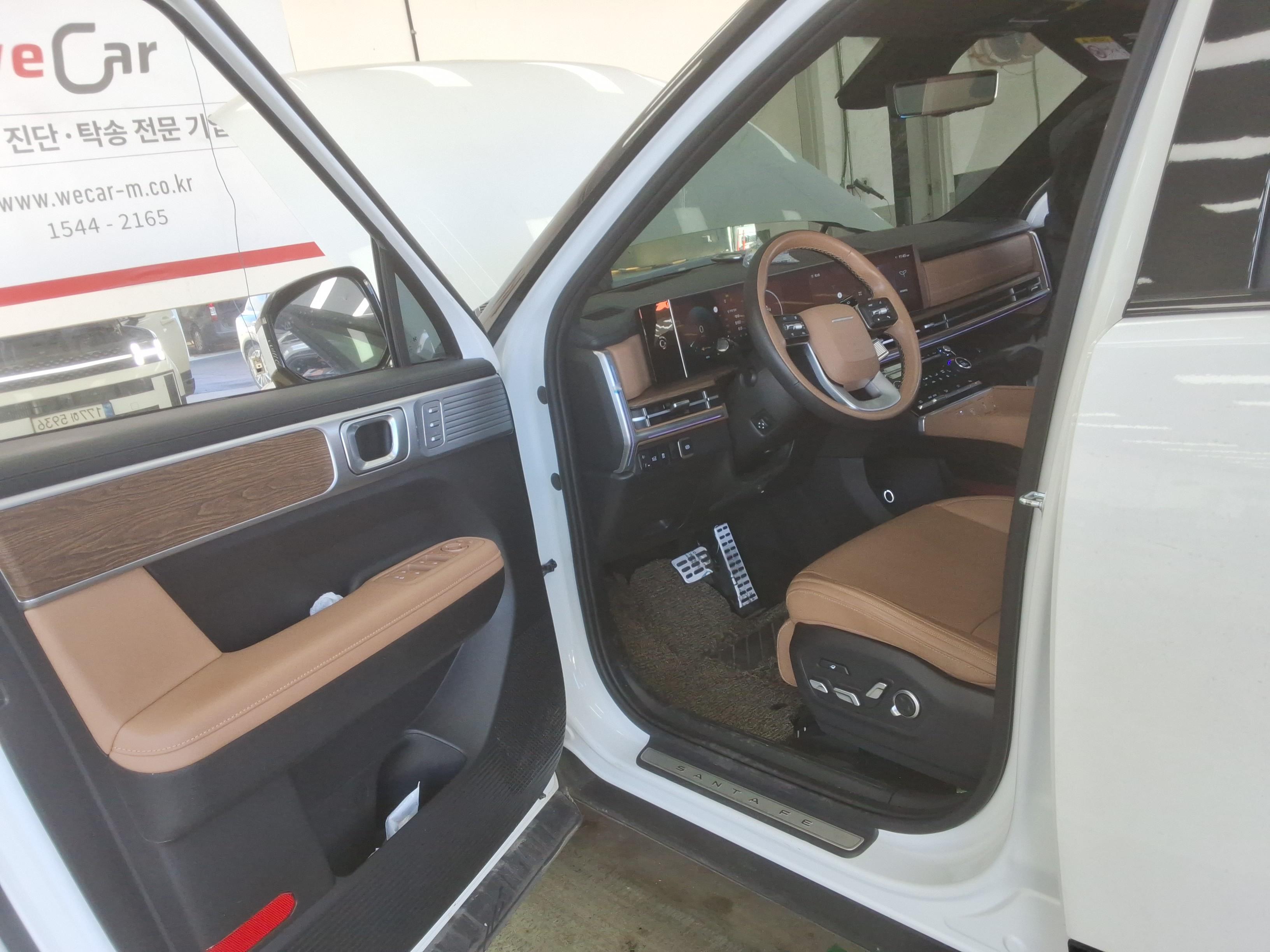Hyundai Santa Fe 2024 - Image 10