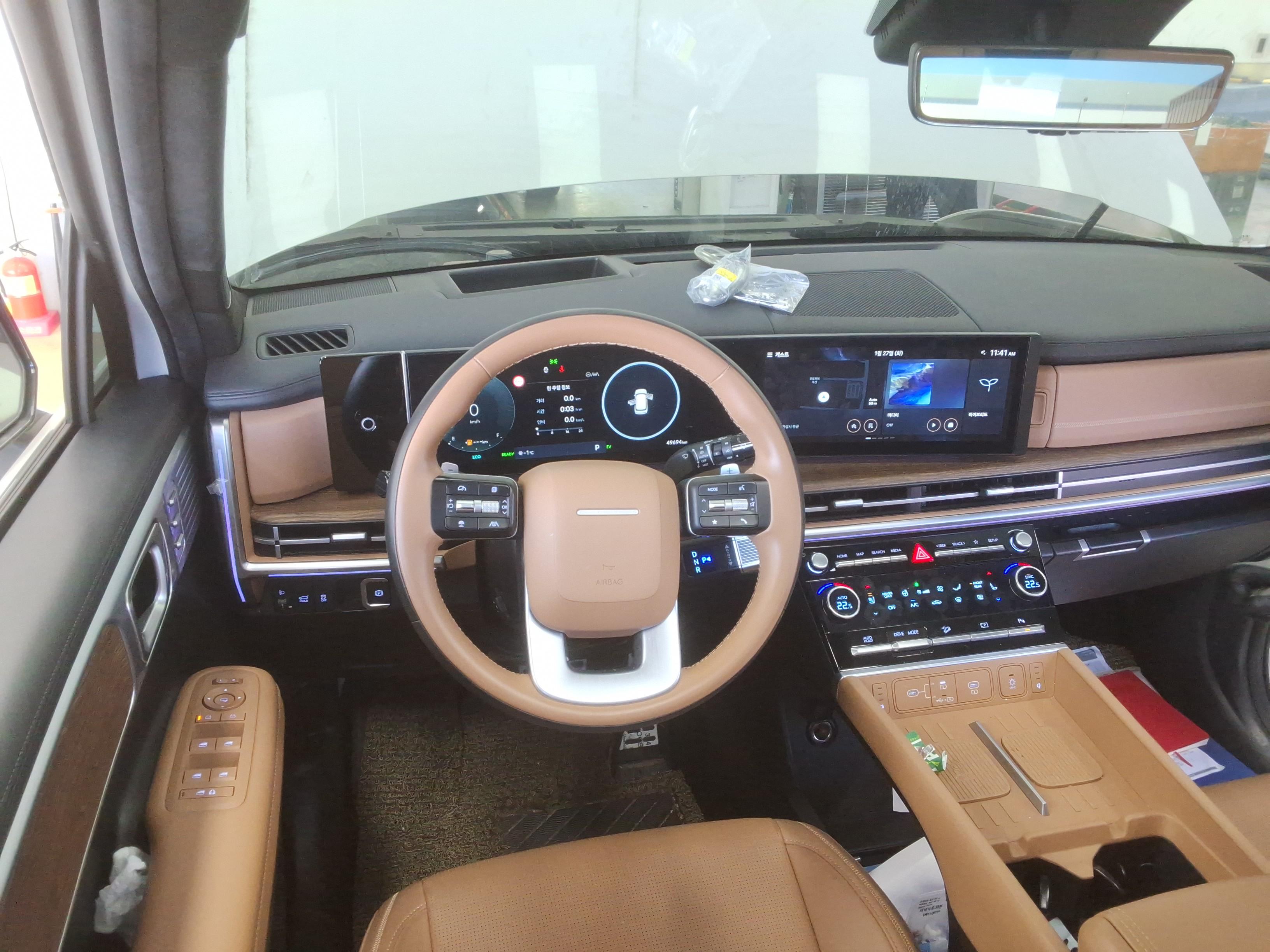 Hyundai Santa Fe 2024 - Image 11