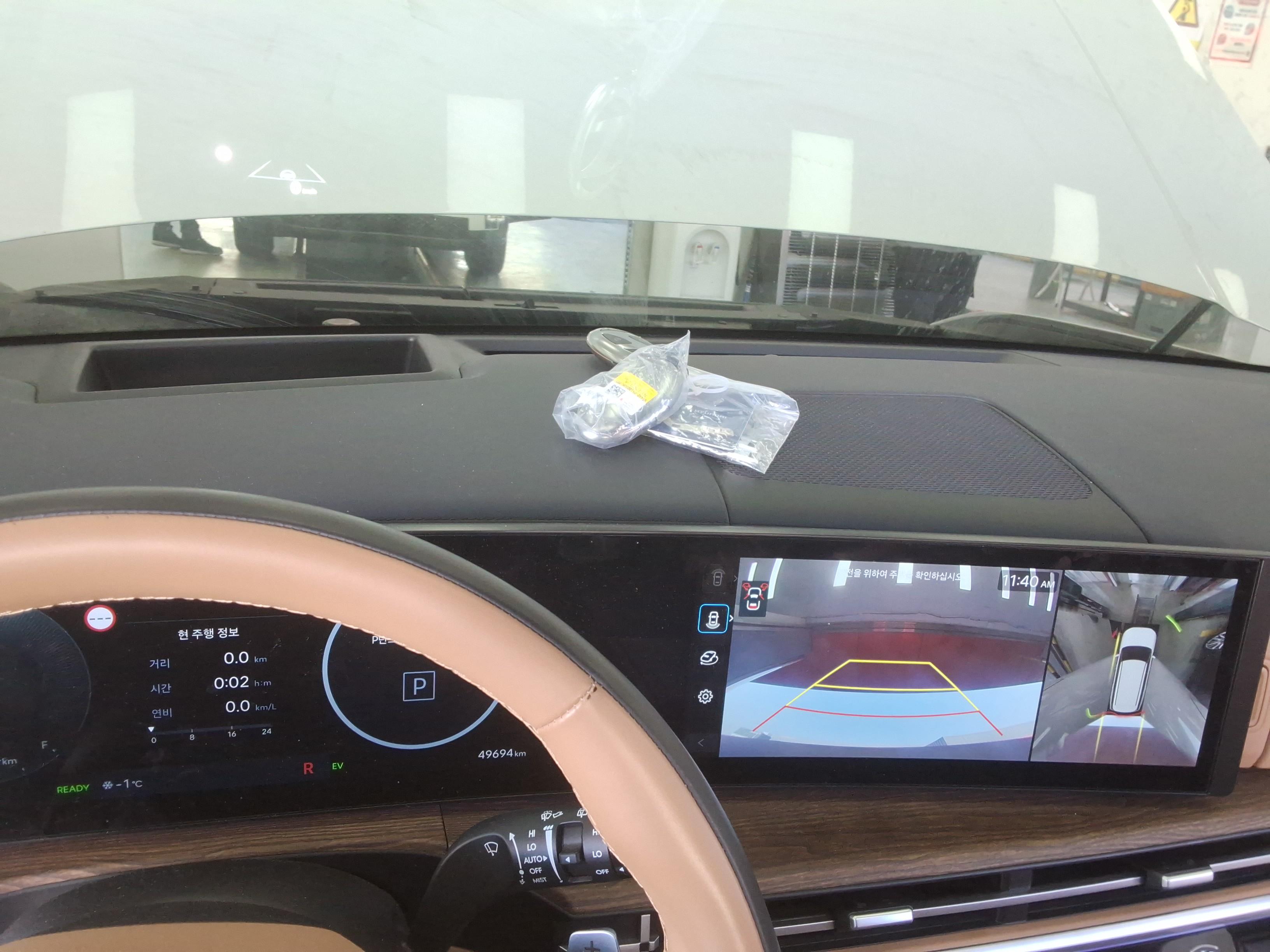 Hyundai Santa Fe 2024 - Image 19
