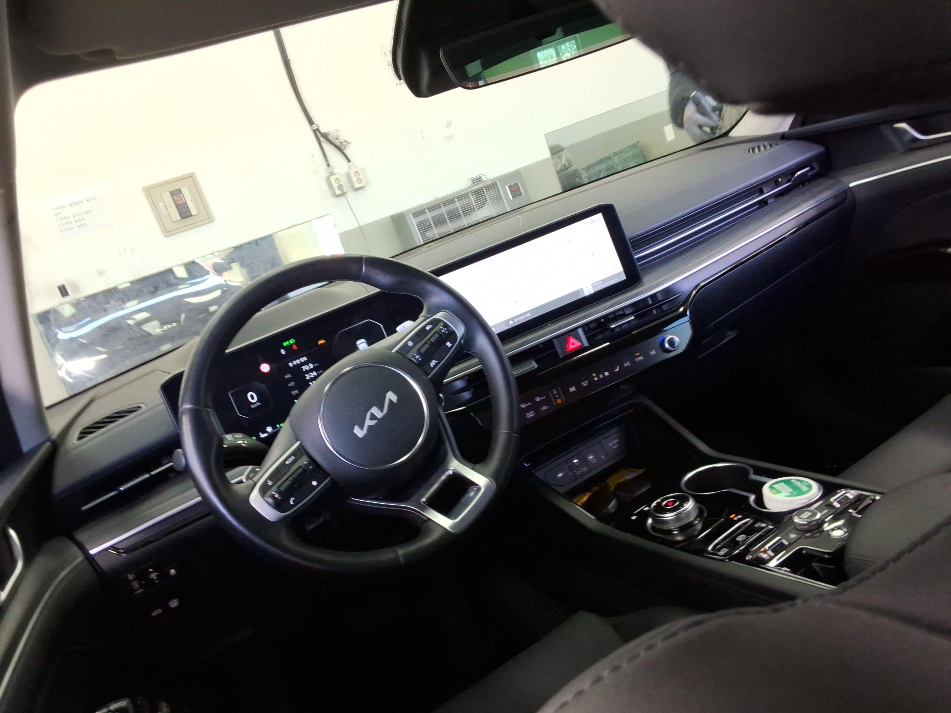 Kia K5 2024 - Image 10