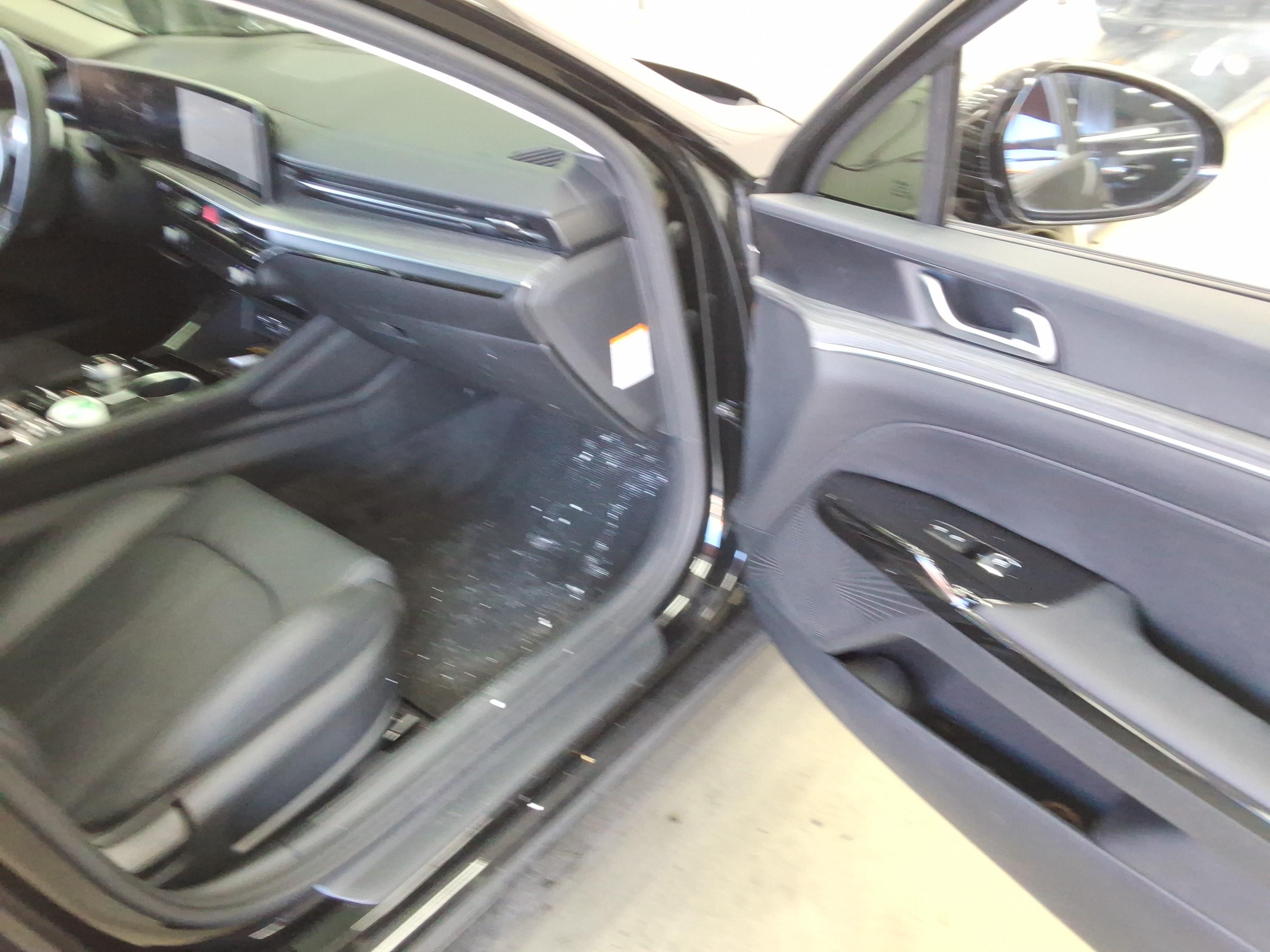 Kia K5 2024 - Image 14