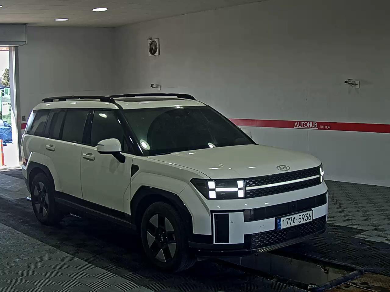 Hyundai Santa Fe 2024 - Image 2