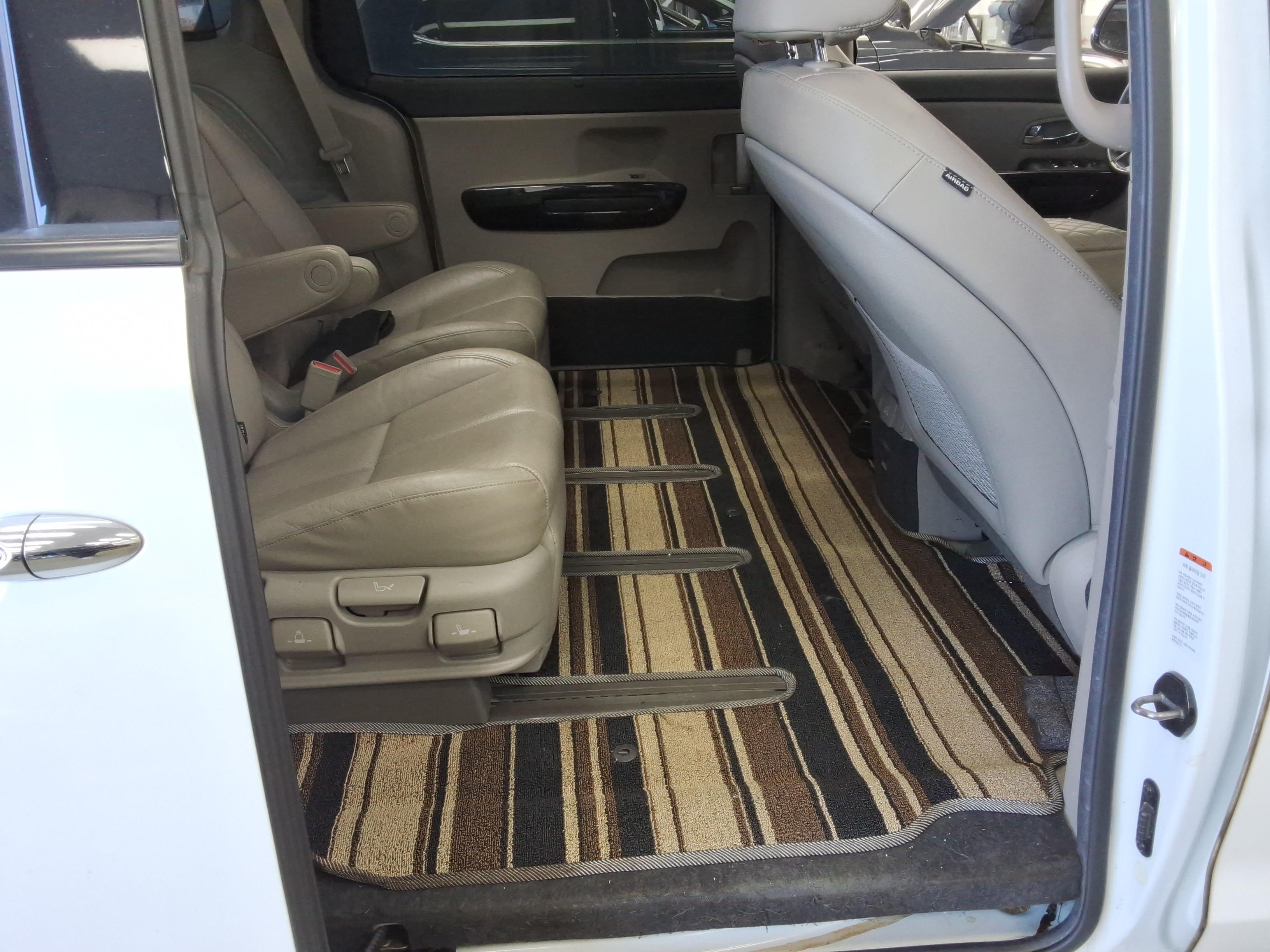 2019 - kia carnival