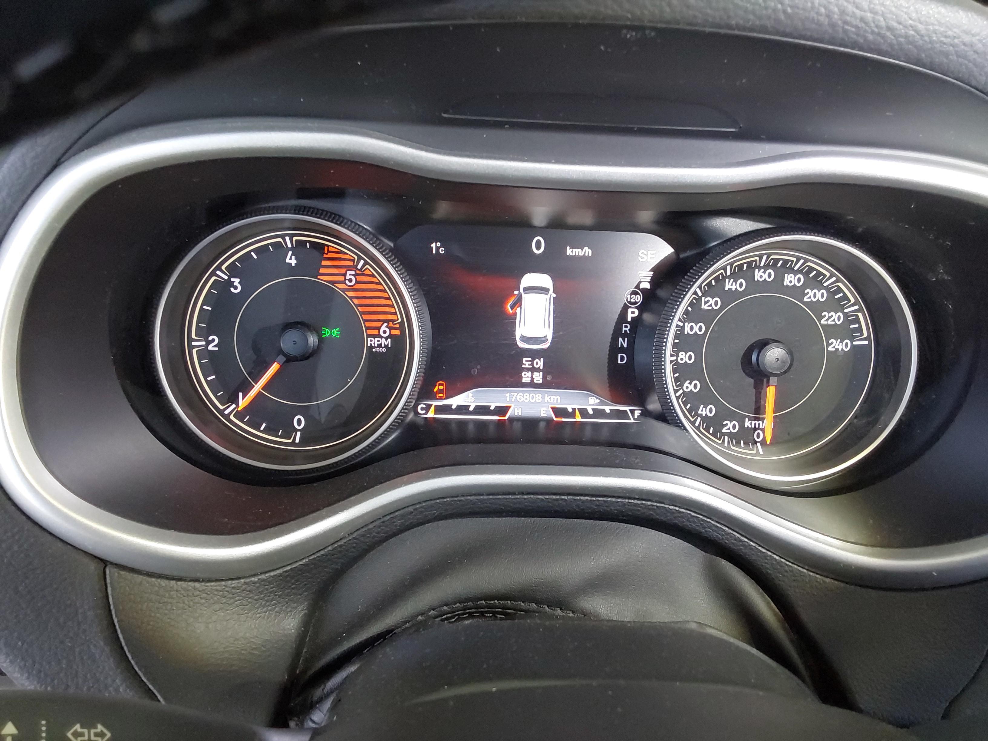 JEEP 체로키 - 10