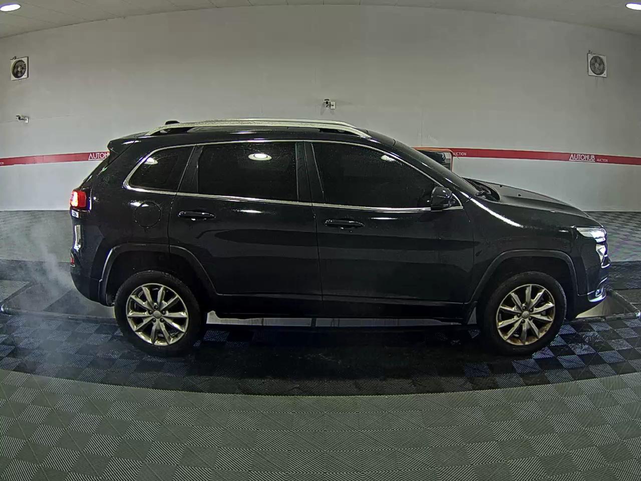 JEEP 체로키 - 3