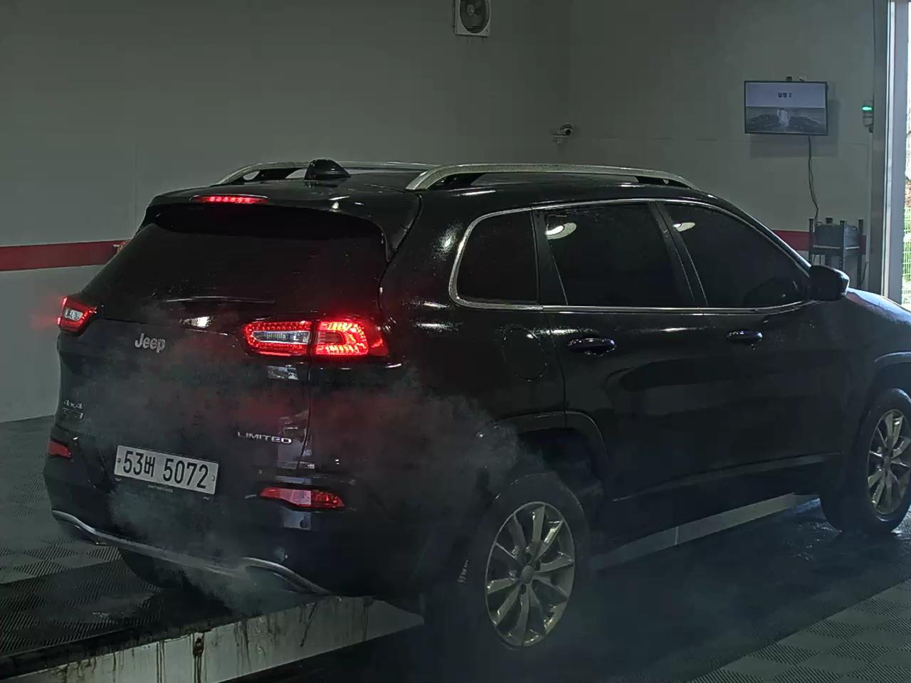 JEEP 체로키 - 4