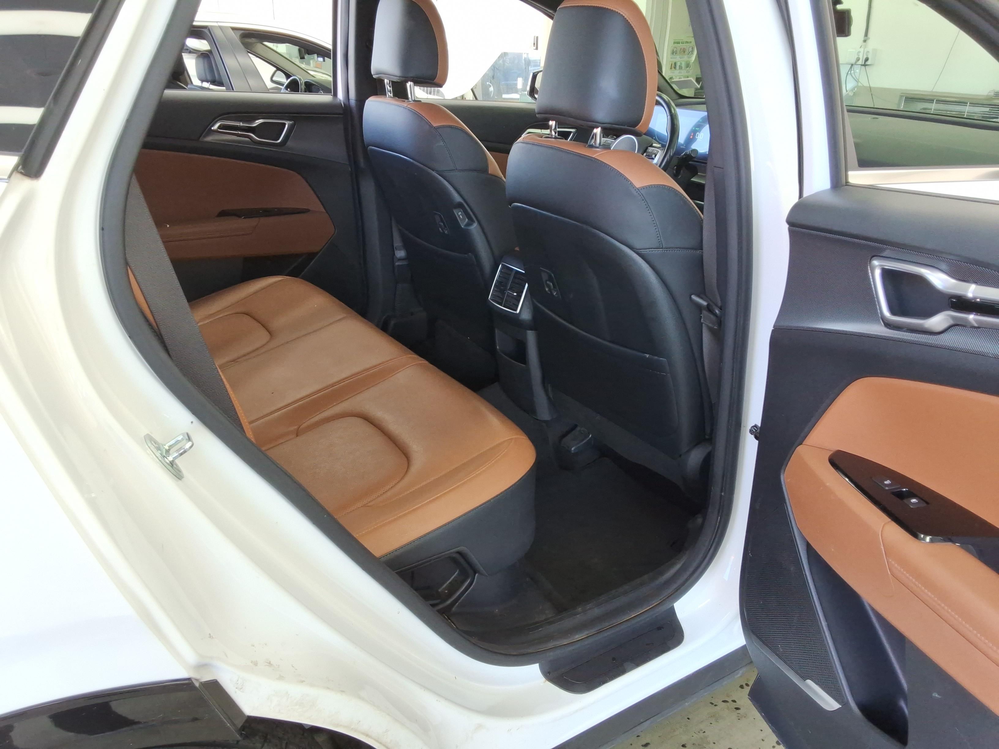 كيا سبورتاج 2023 - صورة 13