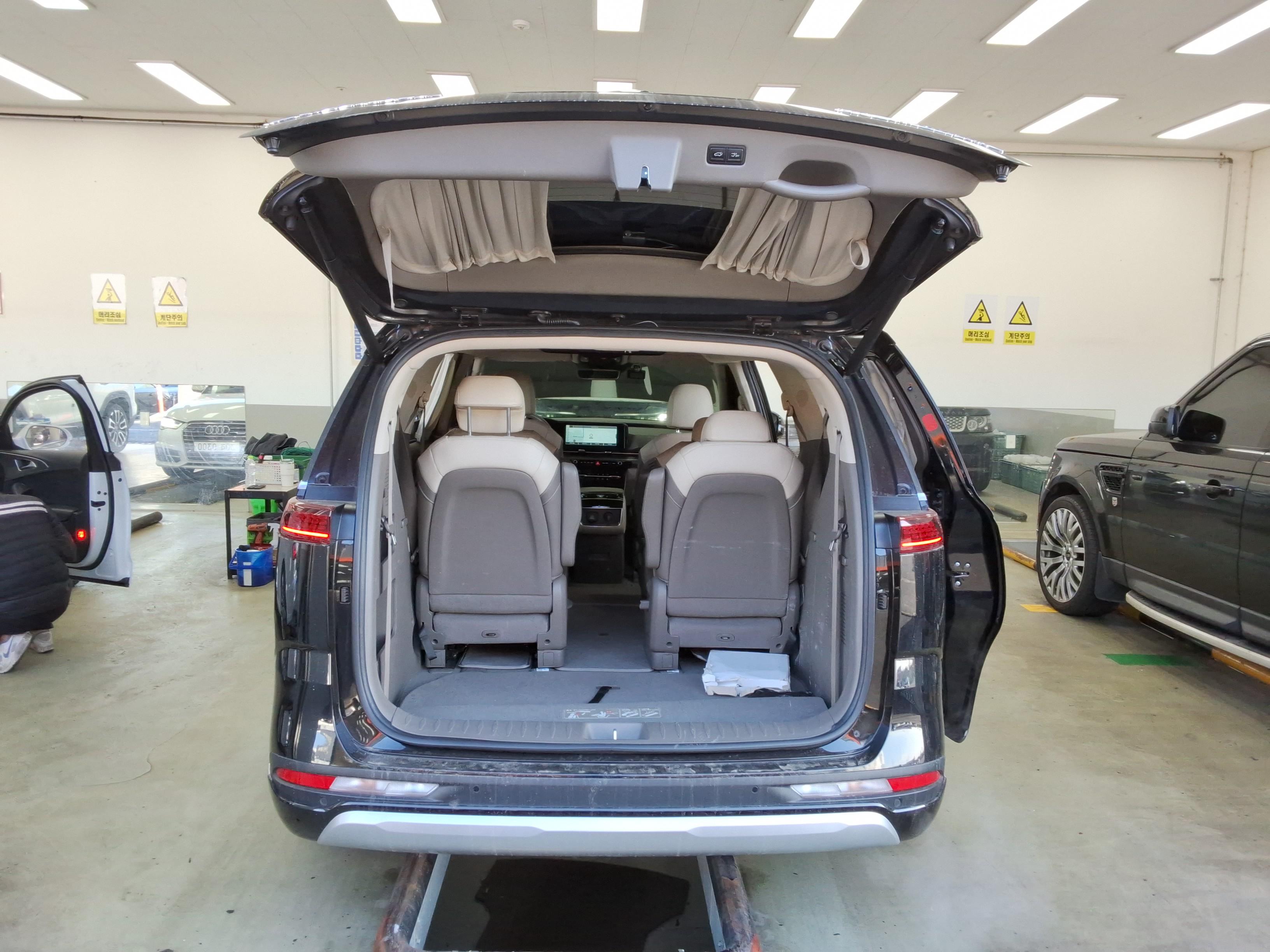 Kia SEDONA 2021 - Image 14