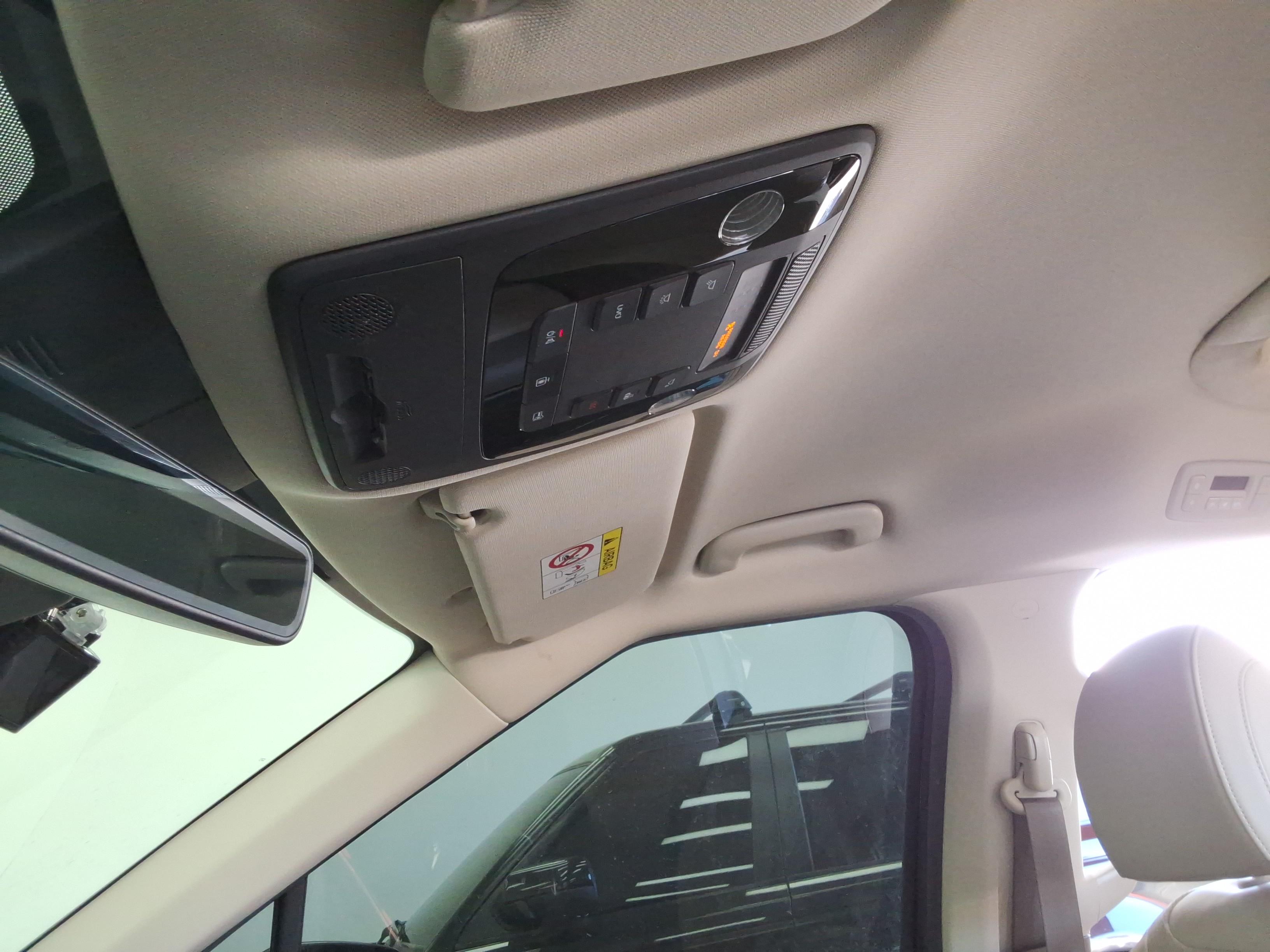 Kia SEDONA 2021 - Image 17
