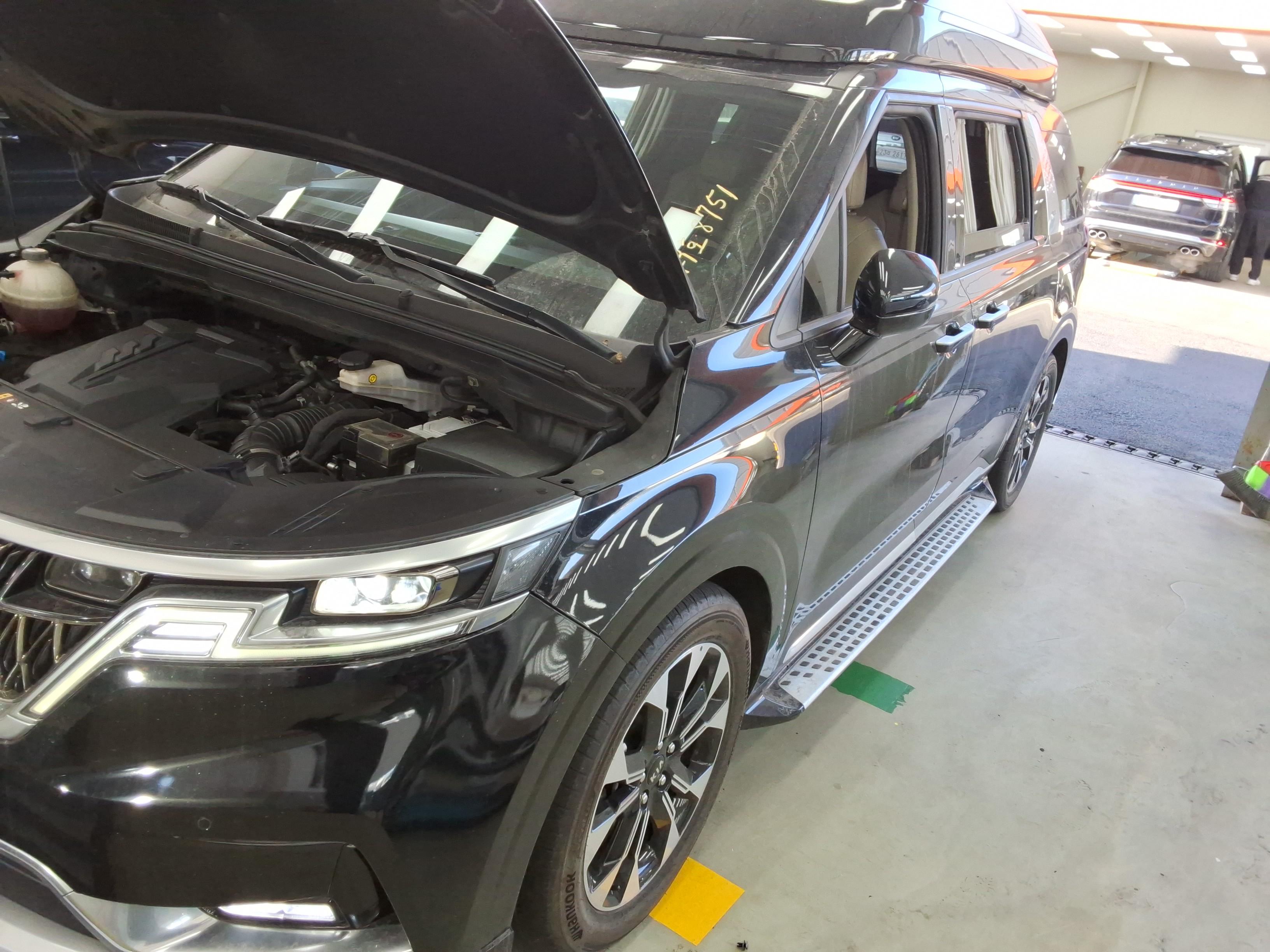 Kia SEDONA 2021 - Image 20