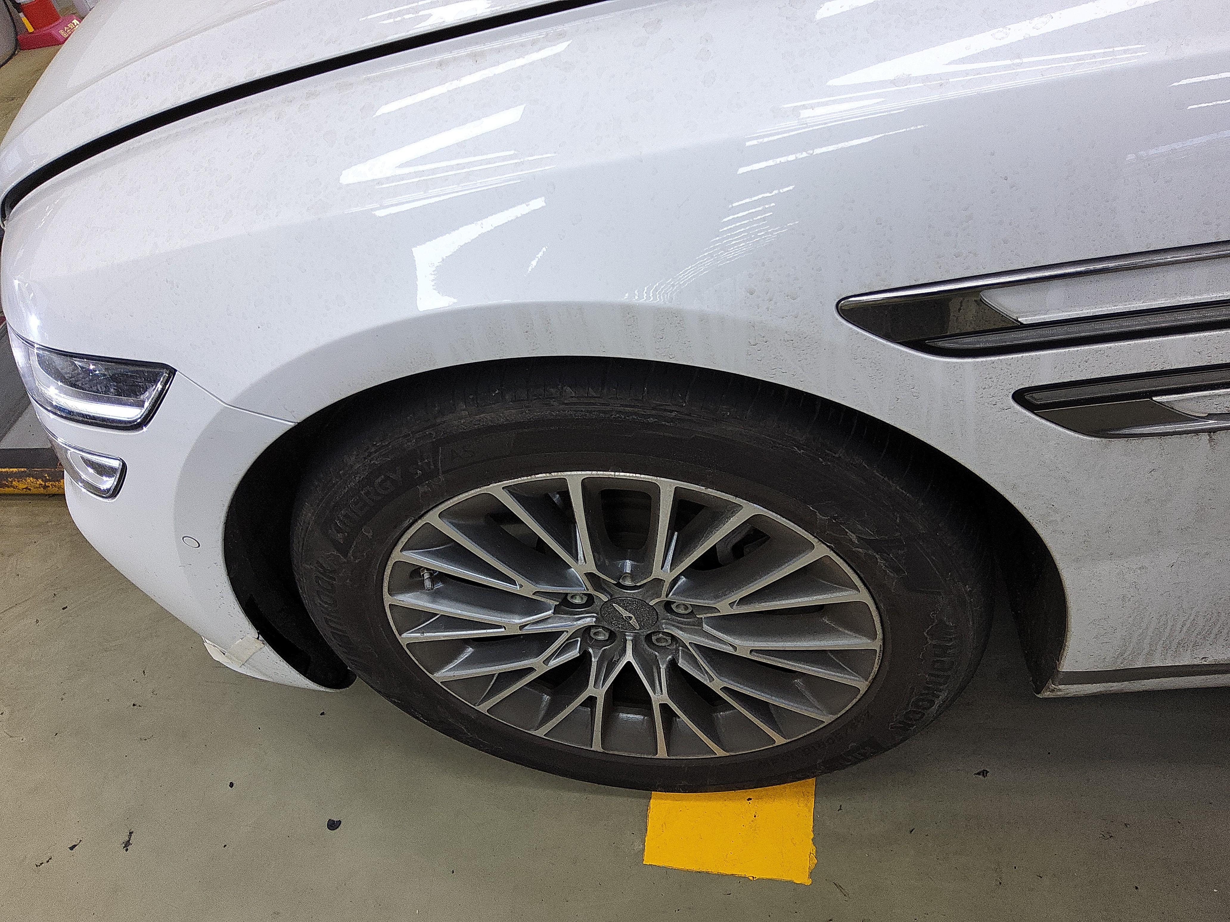 Genesis G80 - 18